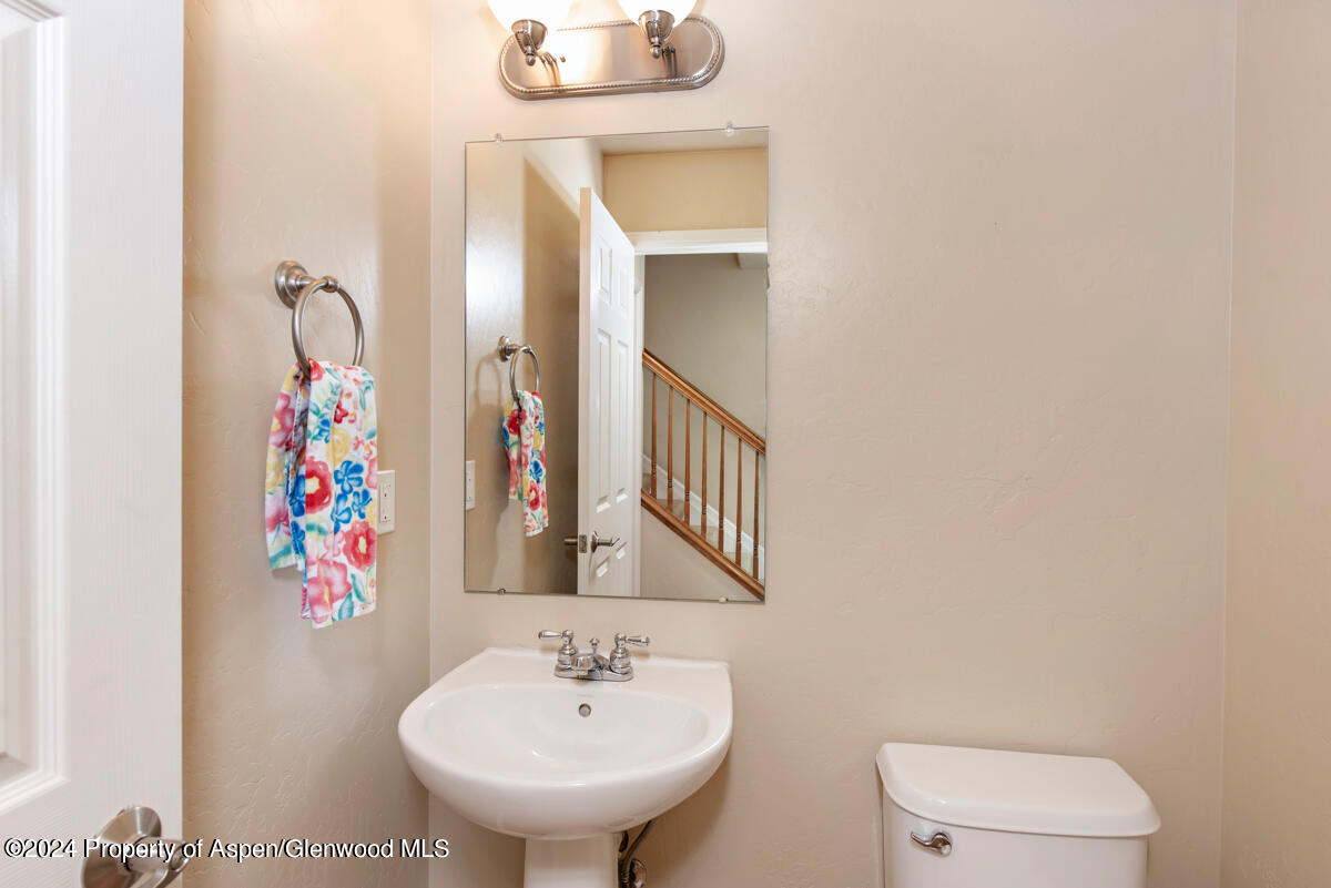 55 Redstone Drive New Castle CO 81647