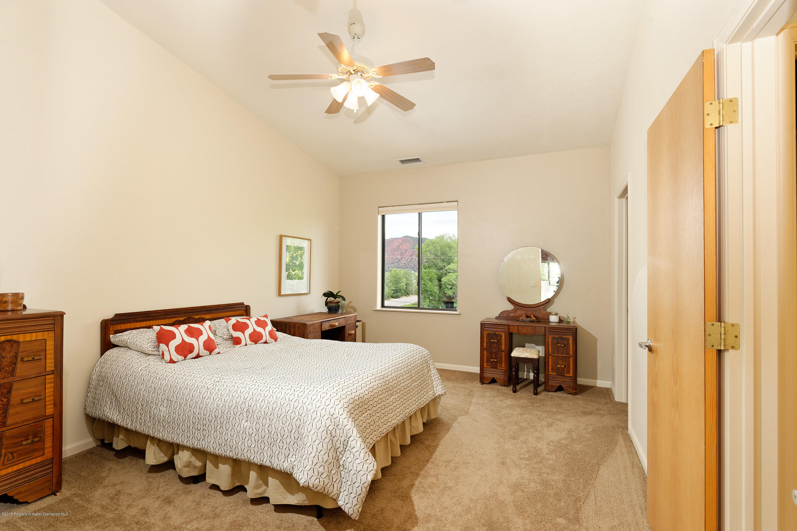 1133 Main Street Carbondale CO 81623