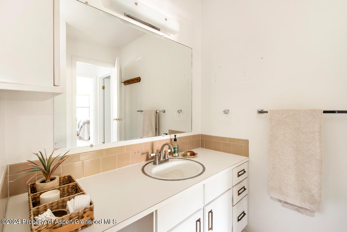 1527 Blake Avenue Glenwood Springs CO 81601