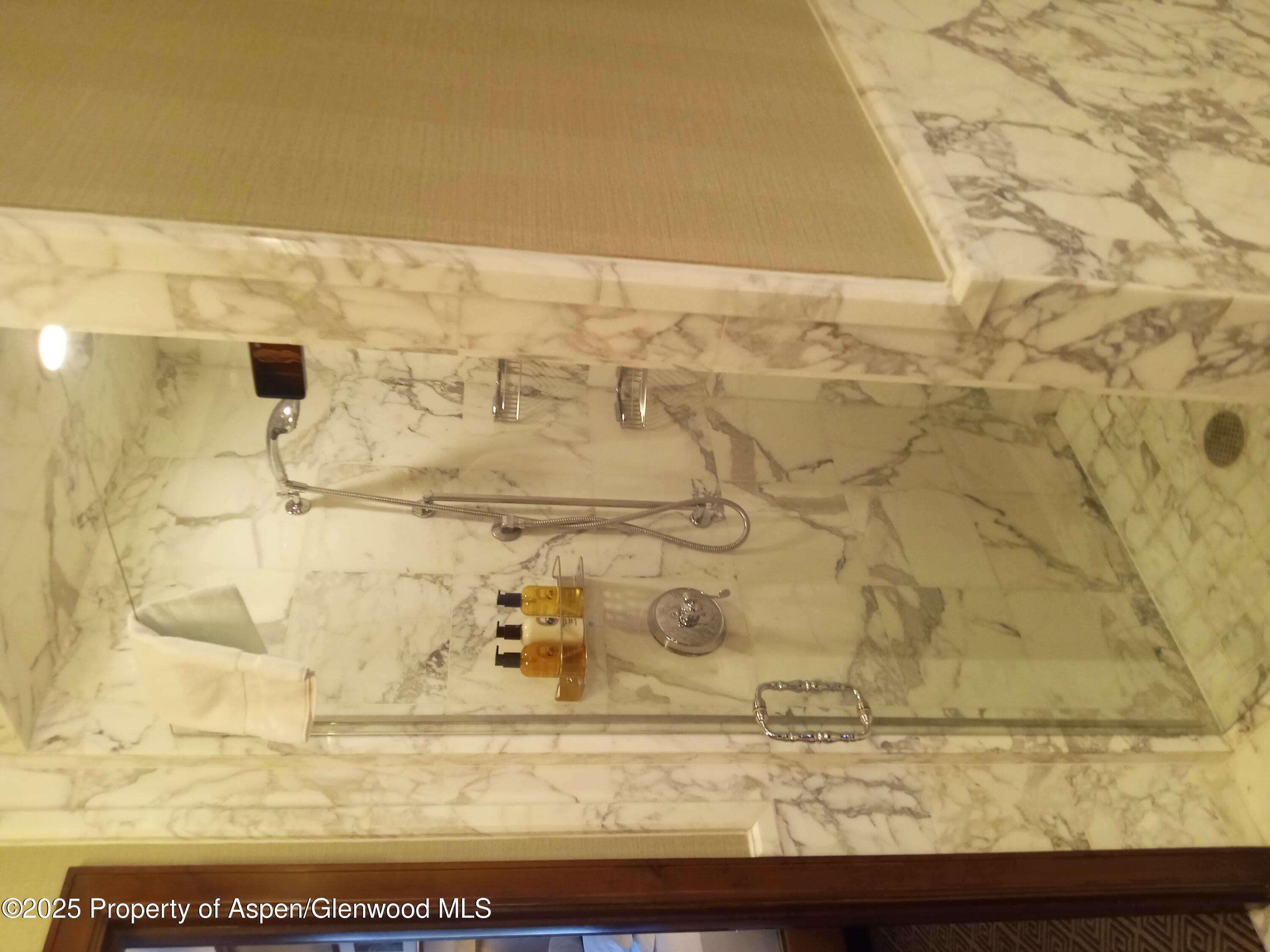 197 Prospector Road Aspen CO 81611