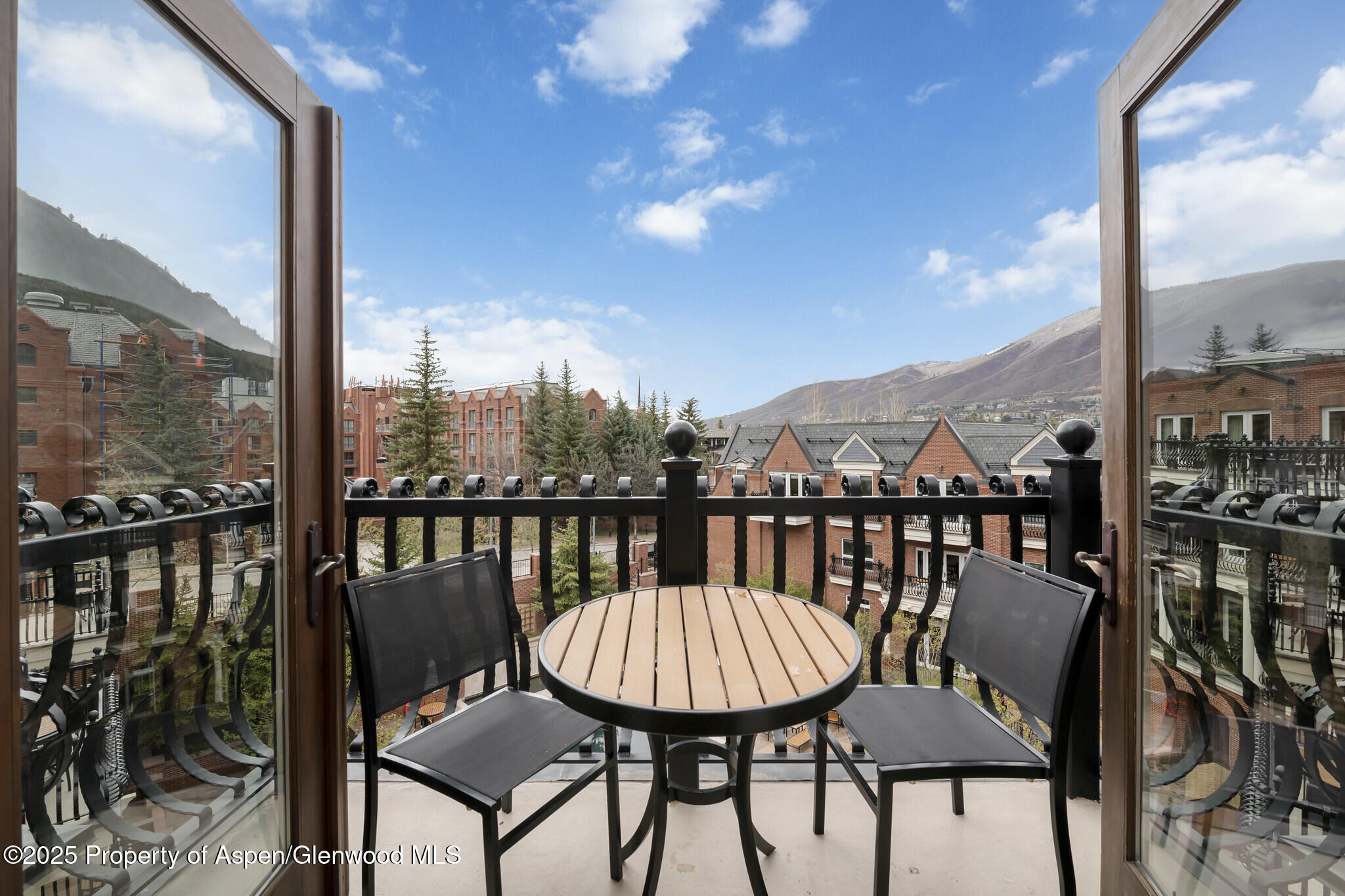 415 E Dean St, Unit 50, Week 8 Aspen CO 81611