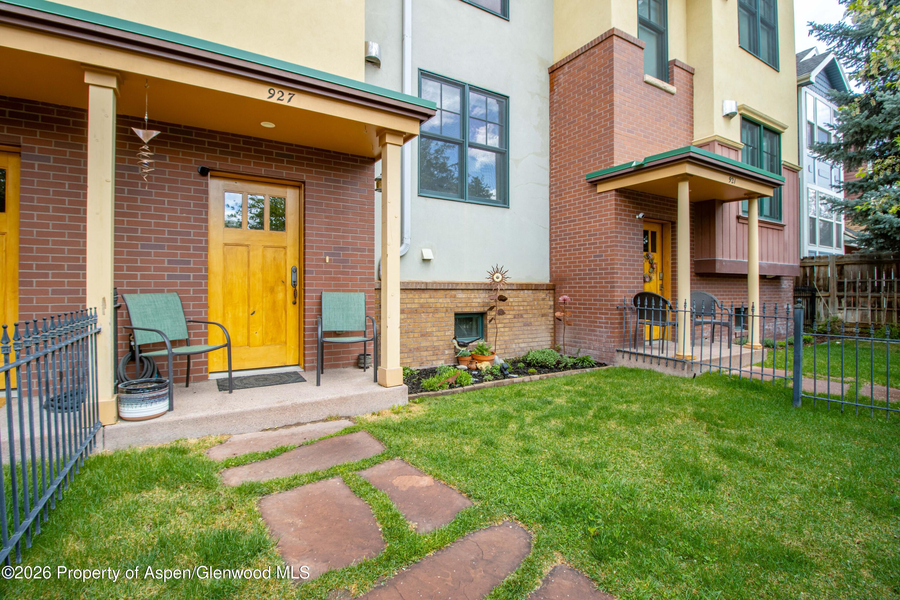 927 Main Street Carbondale CO 81623