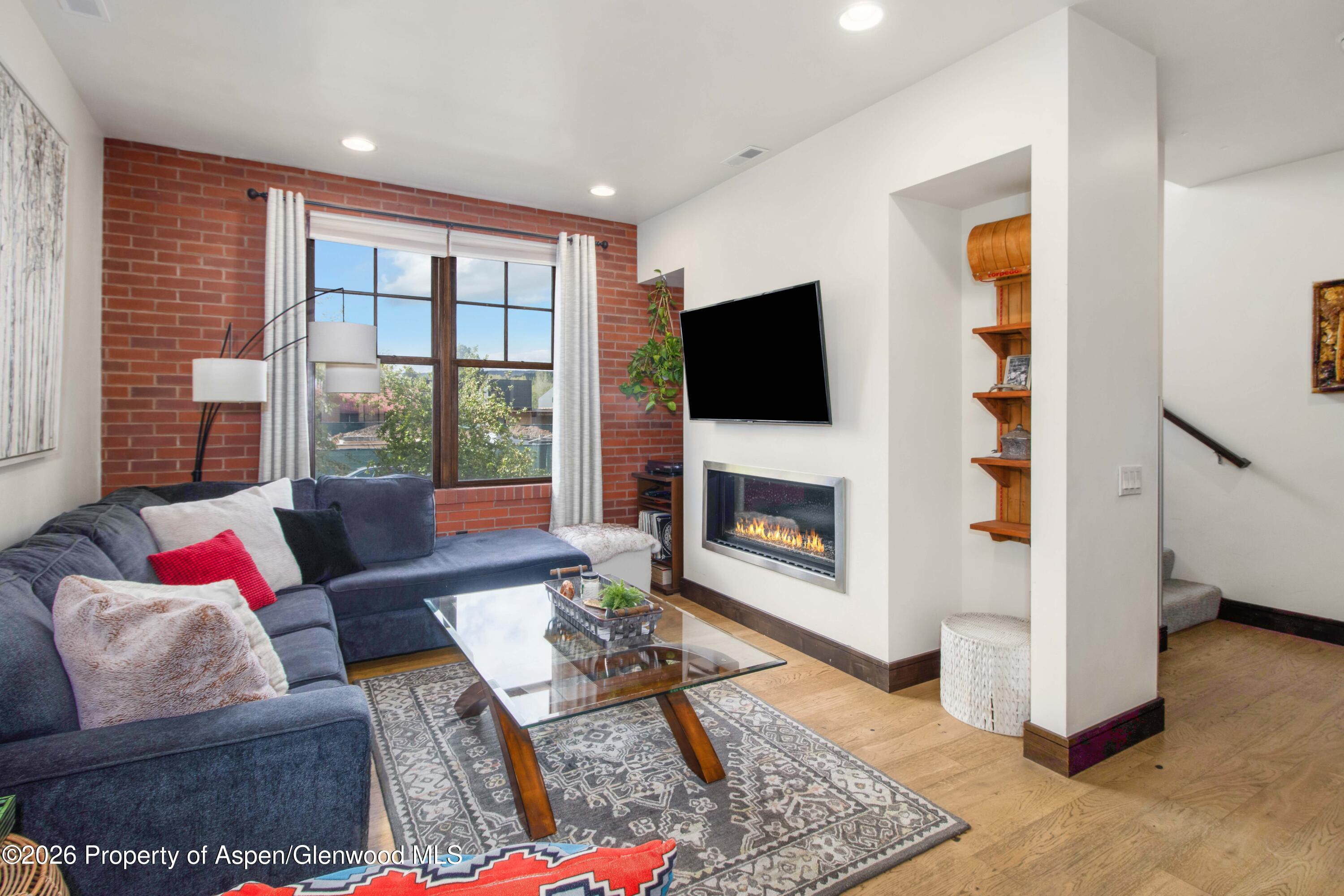 927 Main Street Carbondale CO 81623
