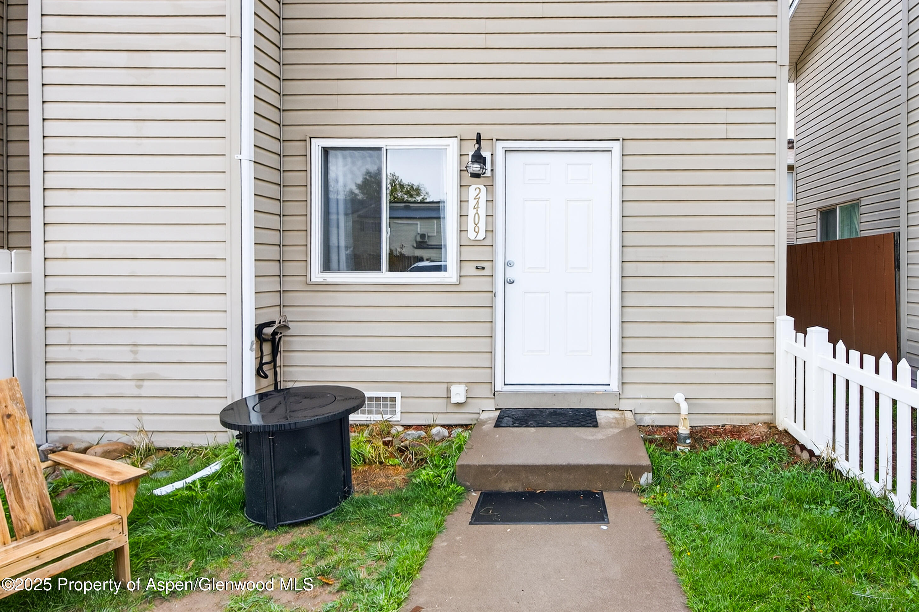 2409 24th Place Rifle CO 81650