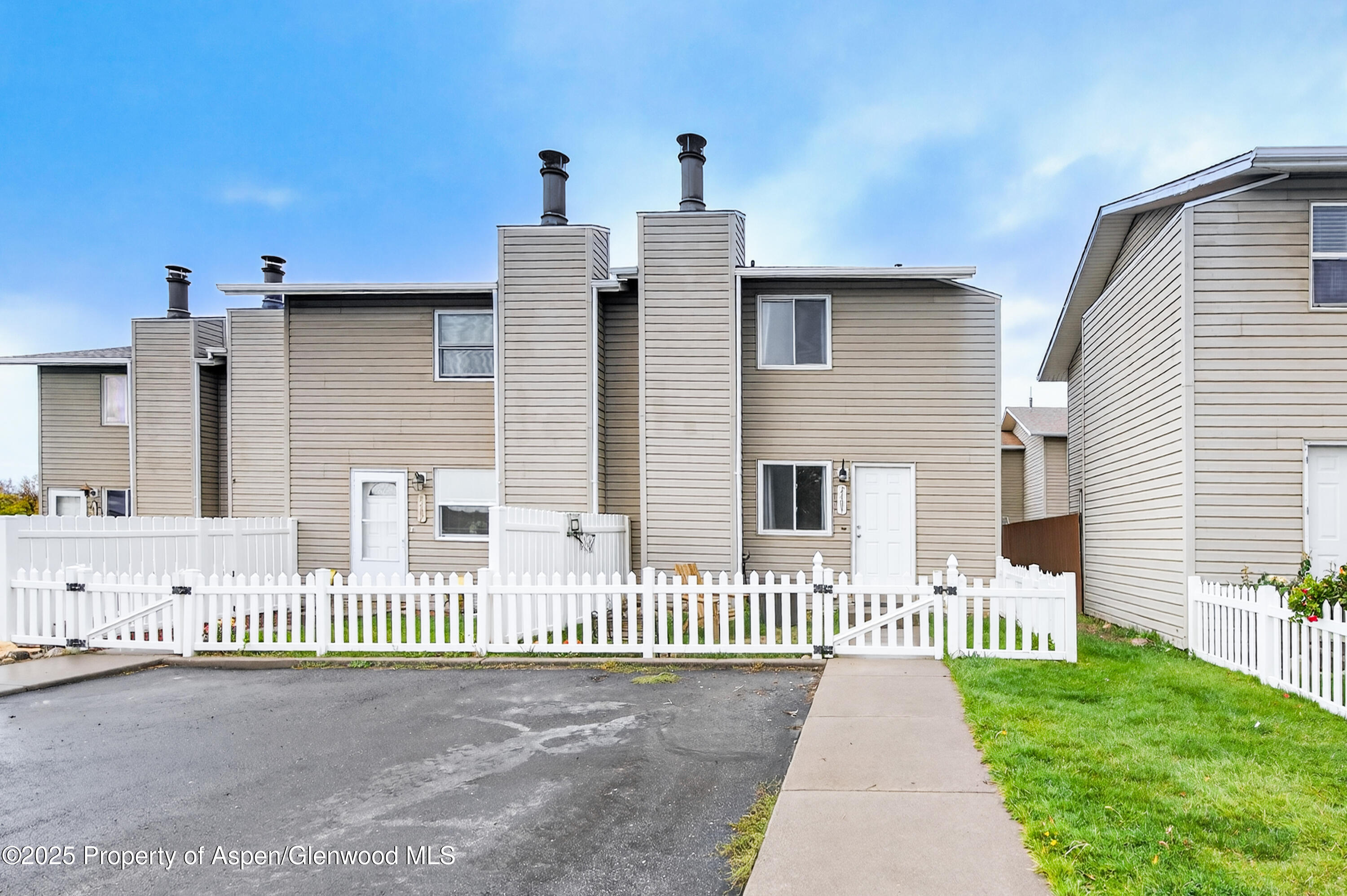 2409 24th Place Rifle CO 81650