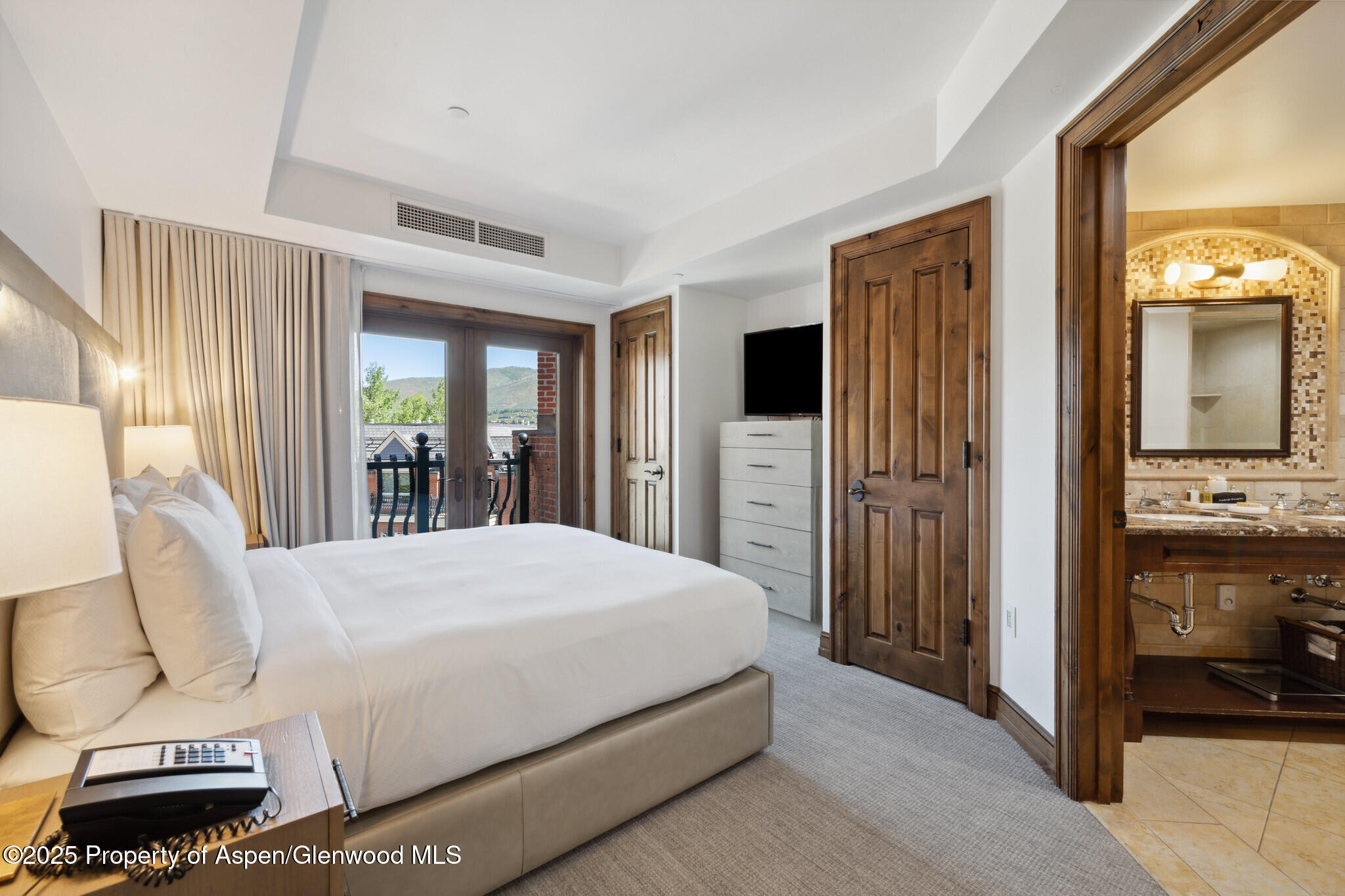 415 E Dean St., Unit 50, Week 8 Aspen CO 81611