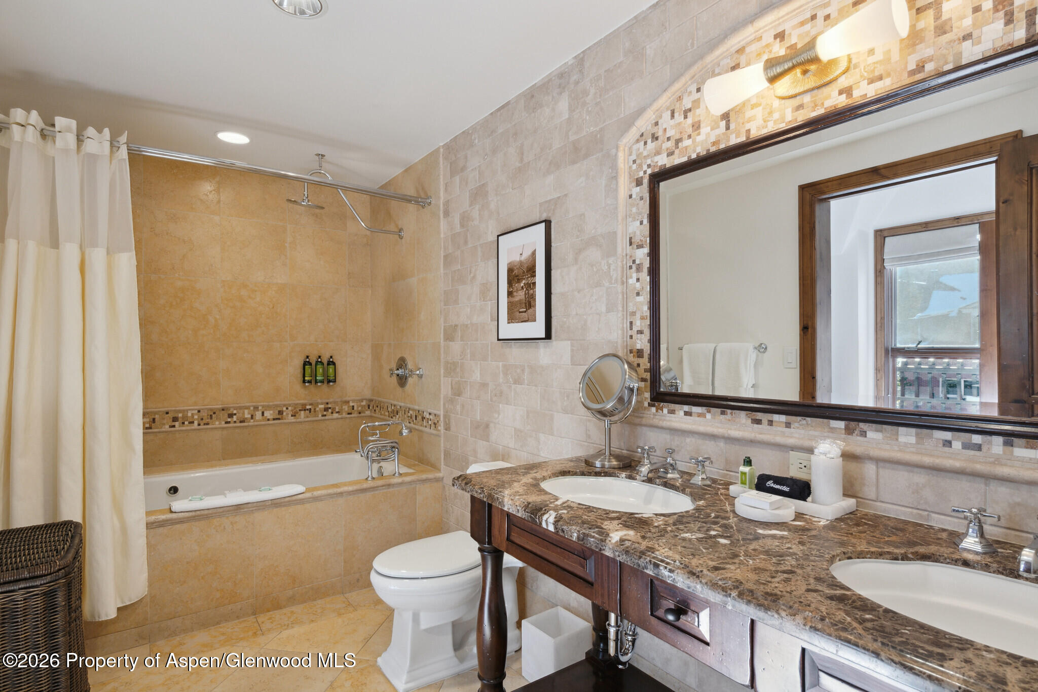415 E Dean St., Unit 26, Week 33 Aspen CO 81611