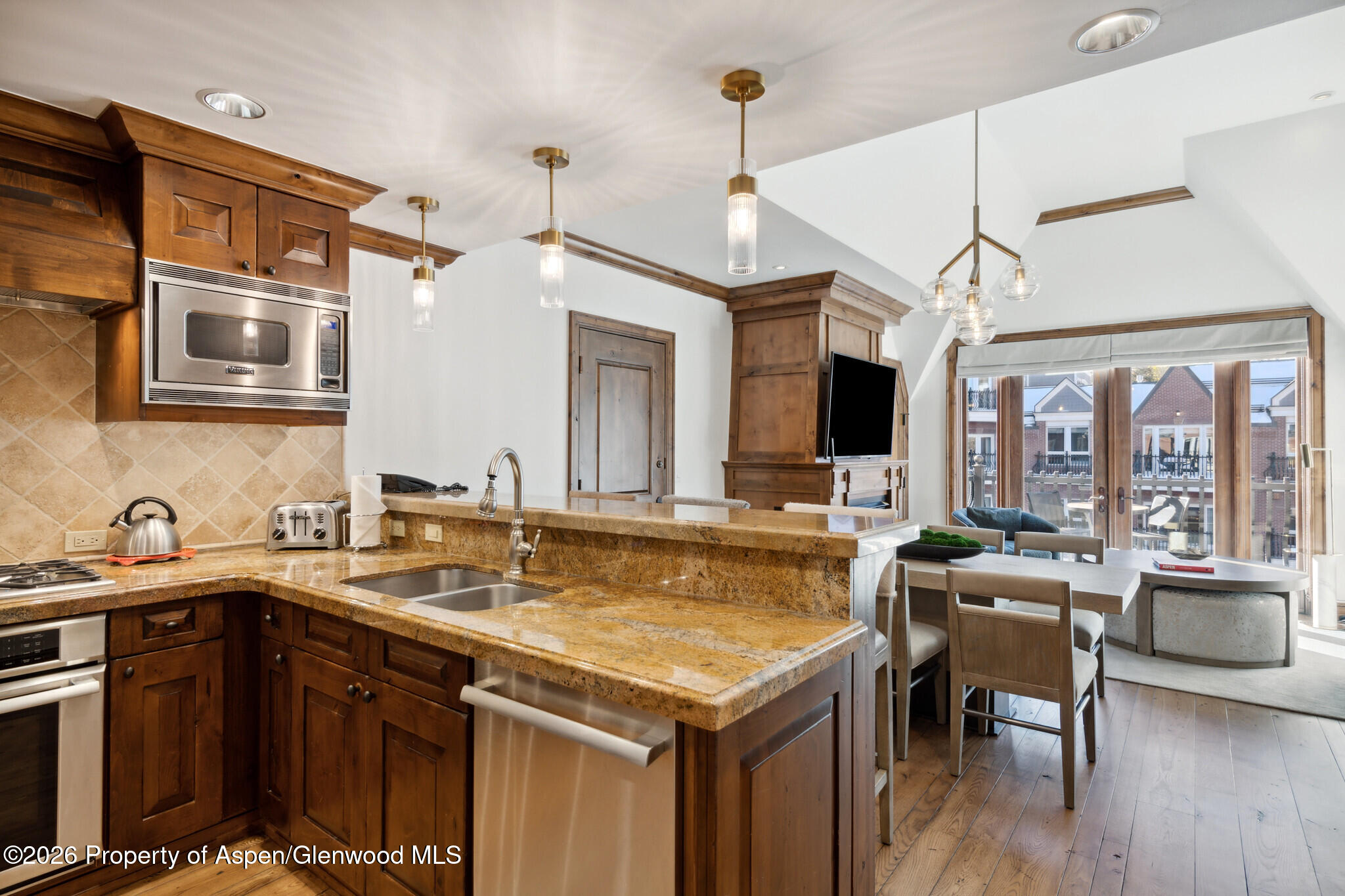 415 E Dean St., Unit 26, Week 33 Aspen CO 81611