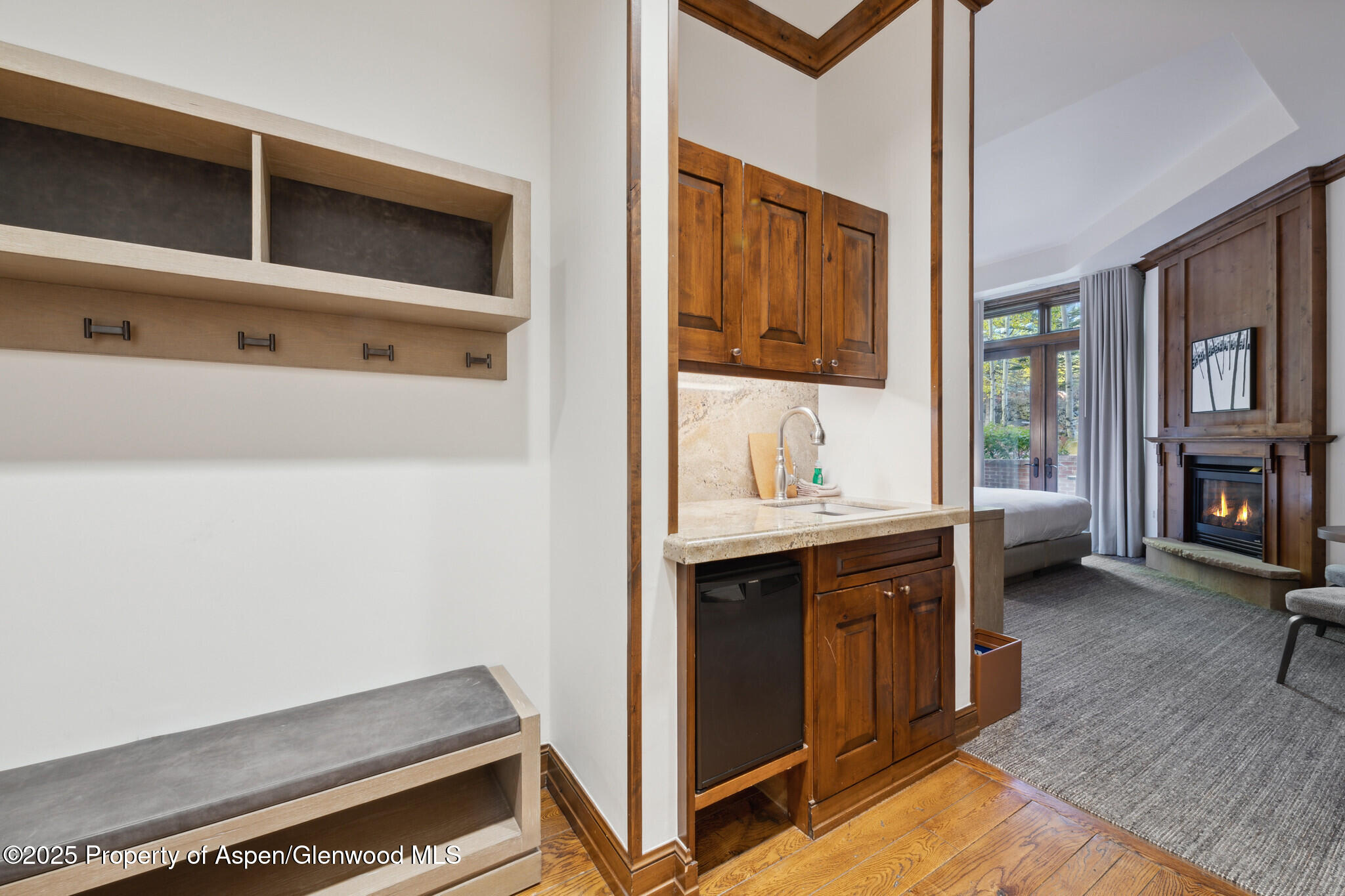 415 E Dean Street, Unit 4, Week 32 Aspen CO 81611