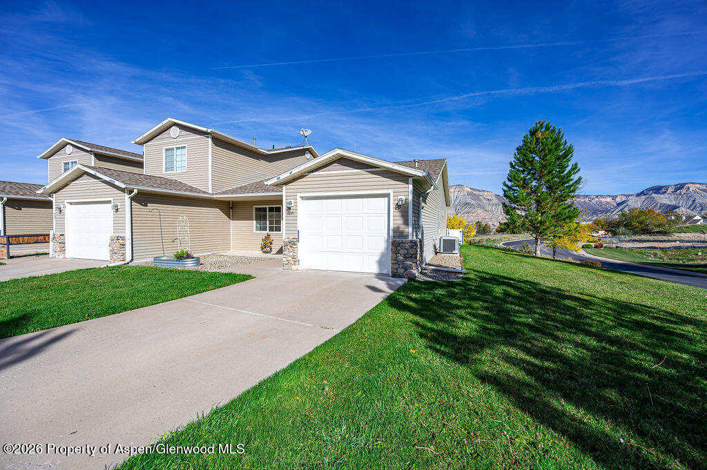 71 Bryan Loop Battlement Mesa CO 81635