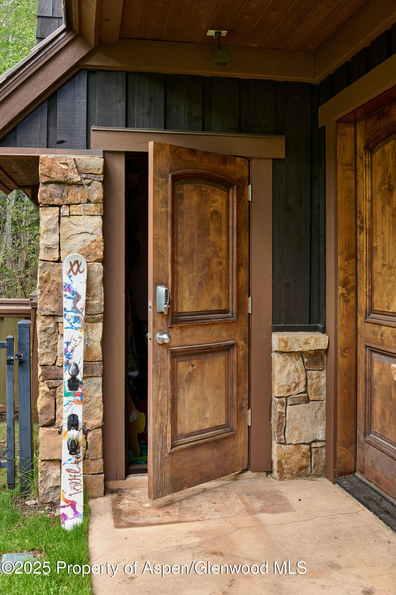 611 Oregon Trail Aspen CO 81611