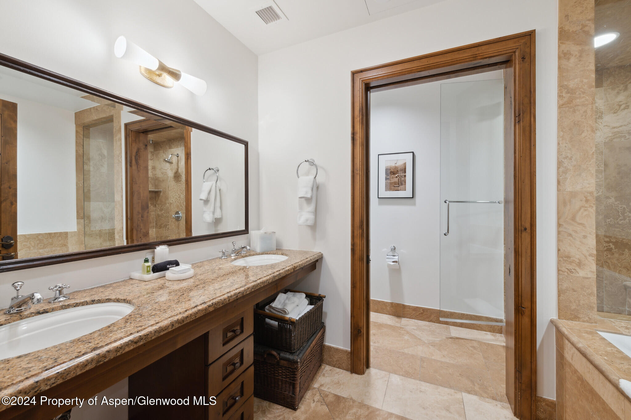 415 E Dean Street, Unit 3 Week 11 Aspen CO 81611