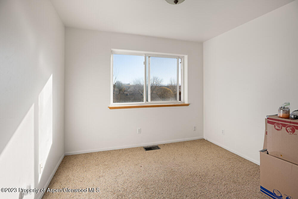 2454 Howard Avenue Rifle CO 81650