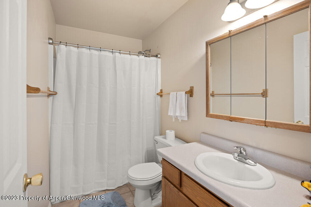 2454 Howard Avenue Rifle CO 81650