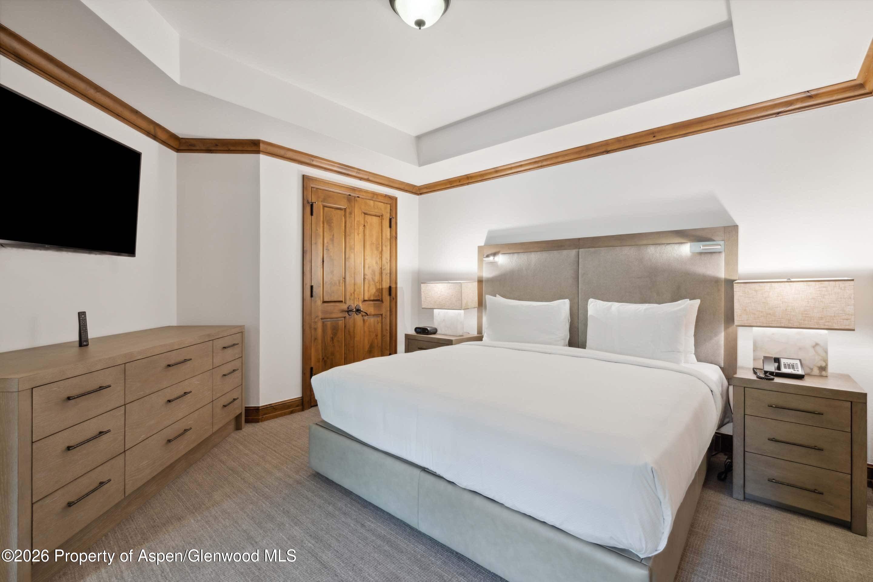 415 E Dean St, Unit 8, Week 10 Aspen CO 81611