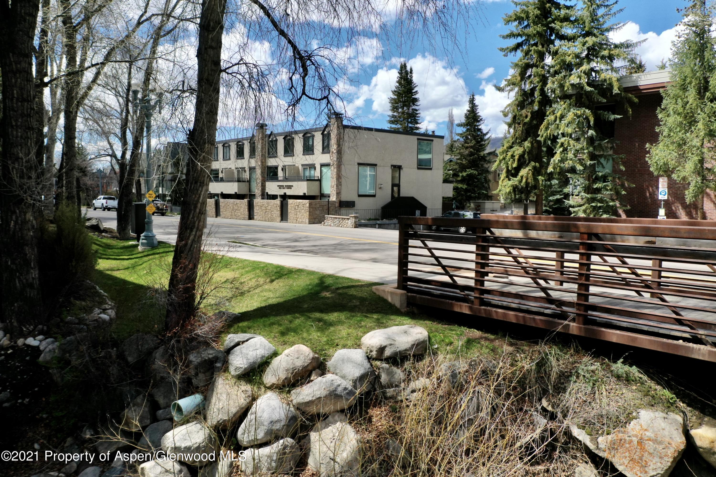 1024 E Cooper Aspen CO 81611