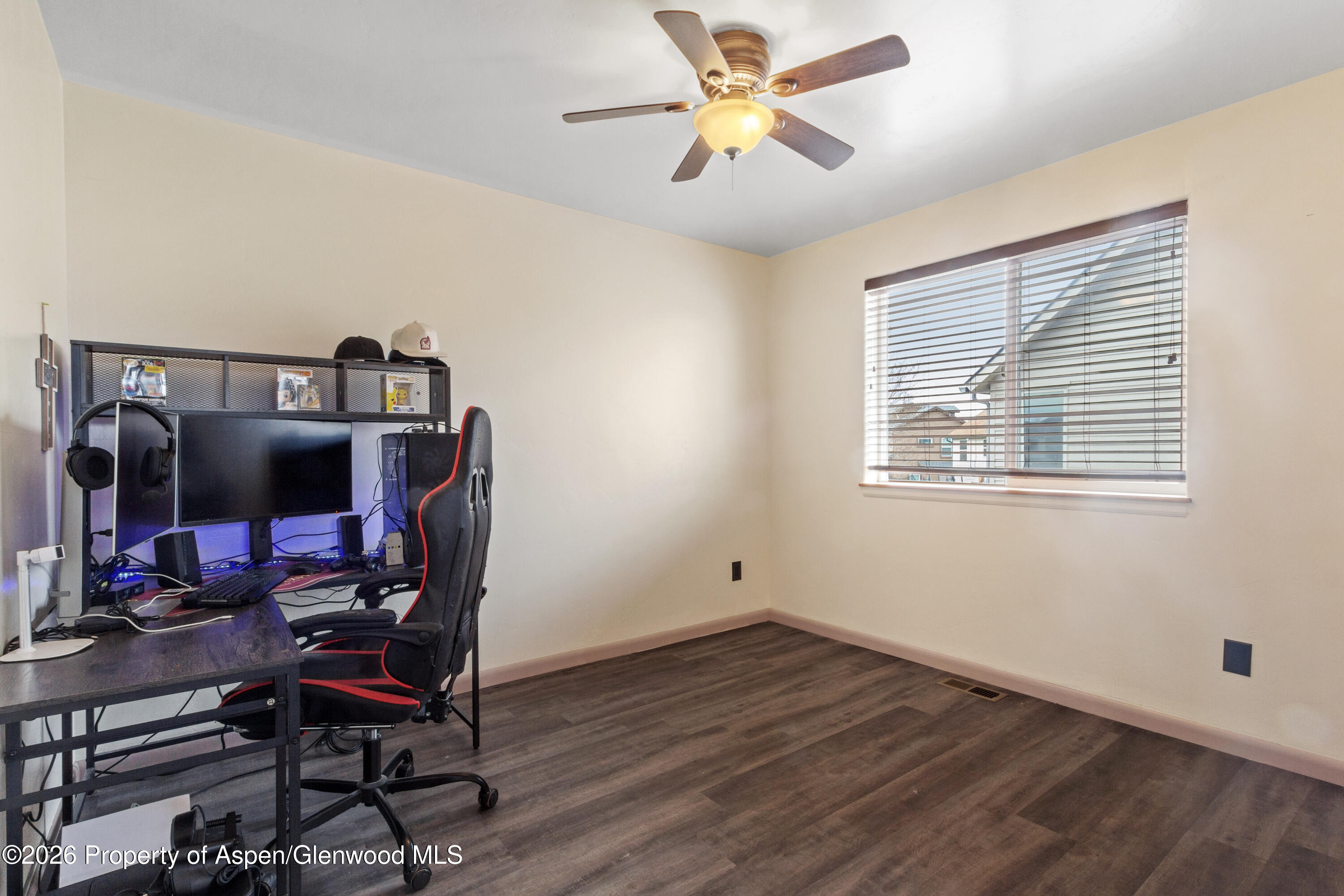 837 E 17th Street Rifle CO 81650