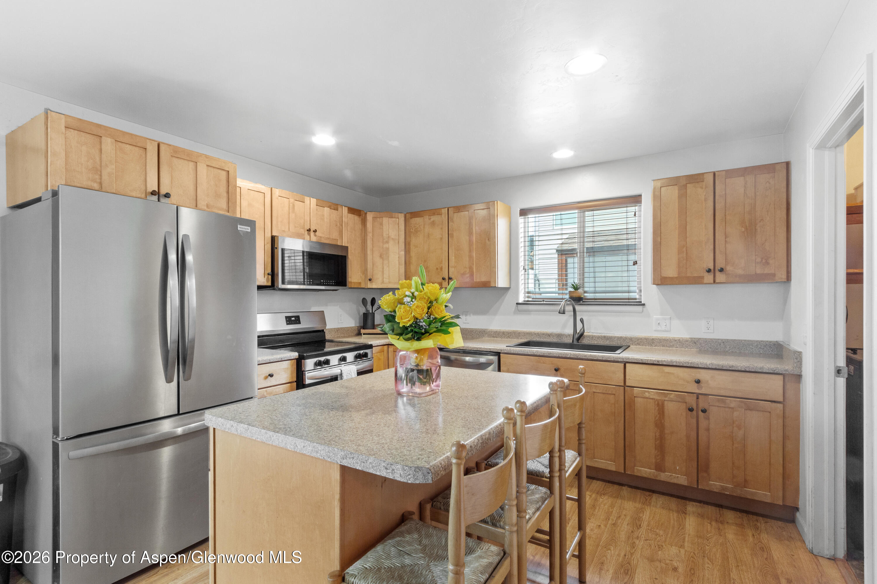 837 E 17th Street Rifle CO 81650