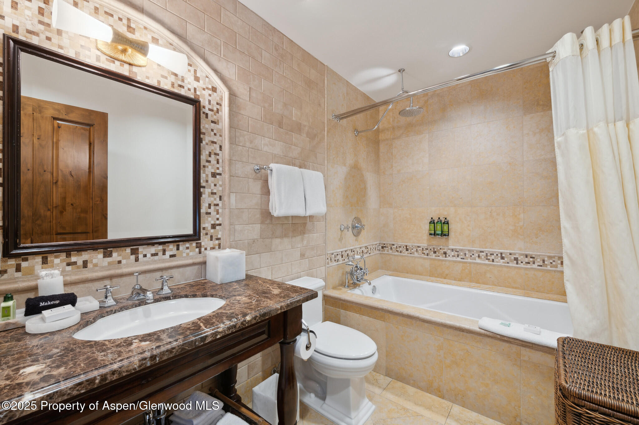 415 E Dean St., Unit 4, Week 32 Aspen CO 81611
