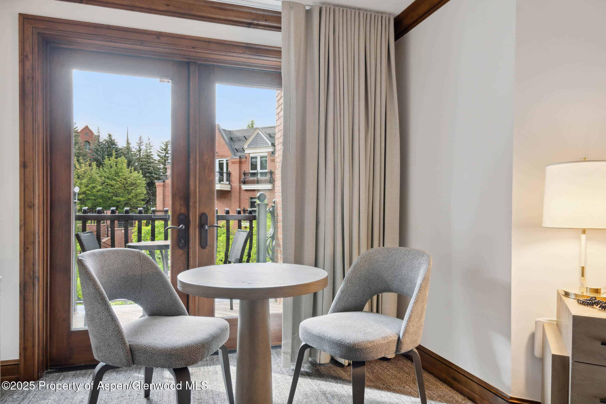 415 E Dean Street, Unit 38, Week 33 Aspen CO 81611