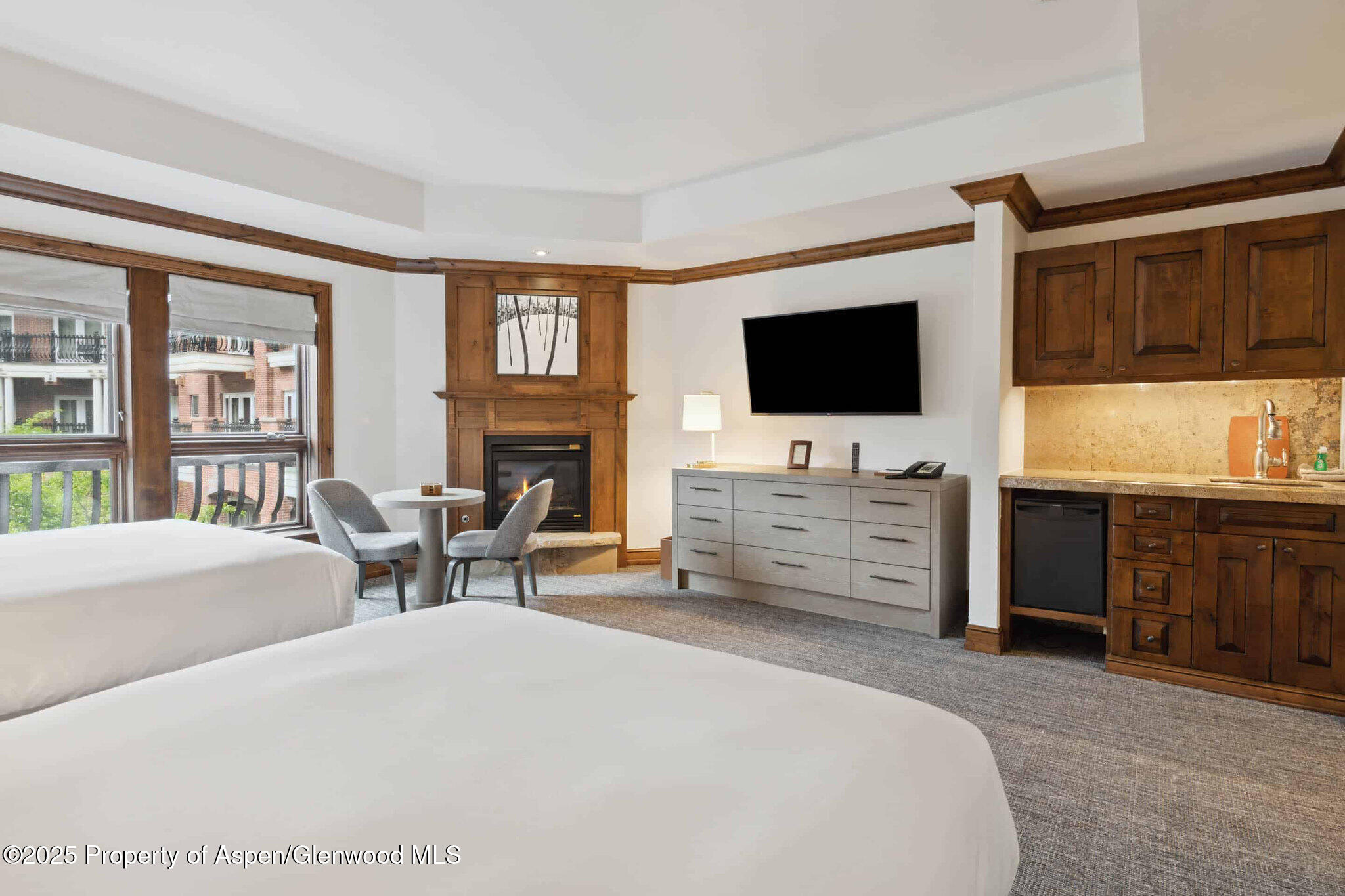 415 E Dean Street, Unit 38, Week 33 Aspen CO 81611