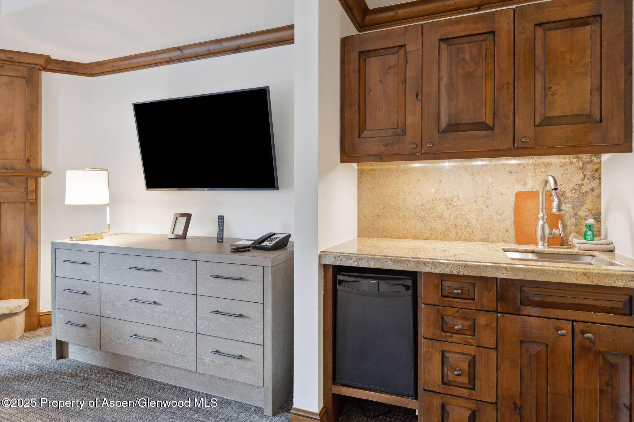 415 E Dean Street, Unit 38, Week 33 Aspen CO 81611