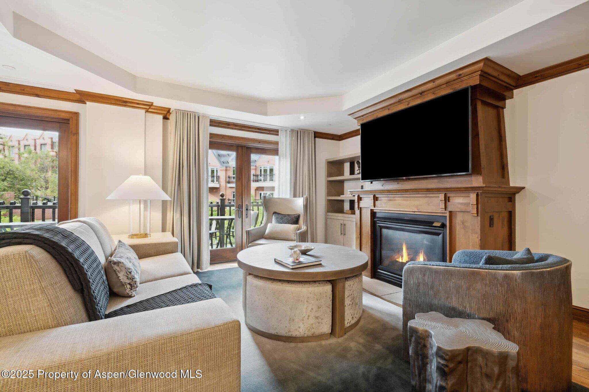 415 E Dean Street, Unit 38, Week 33 Aspen CO 81611