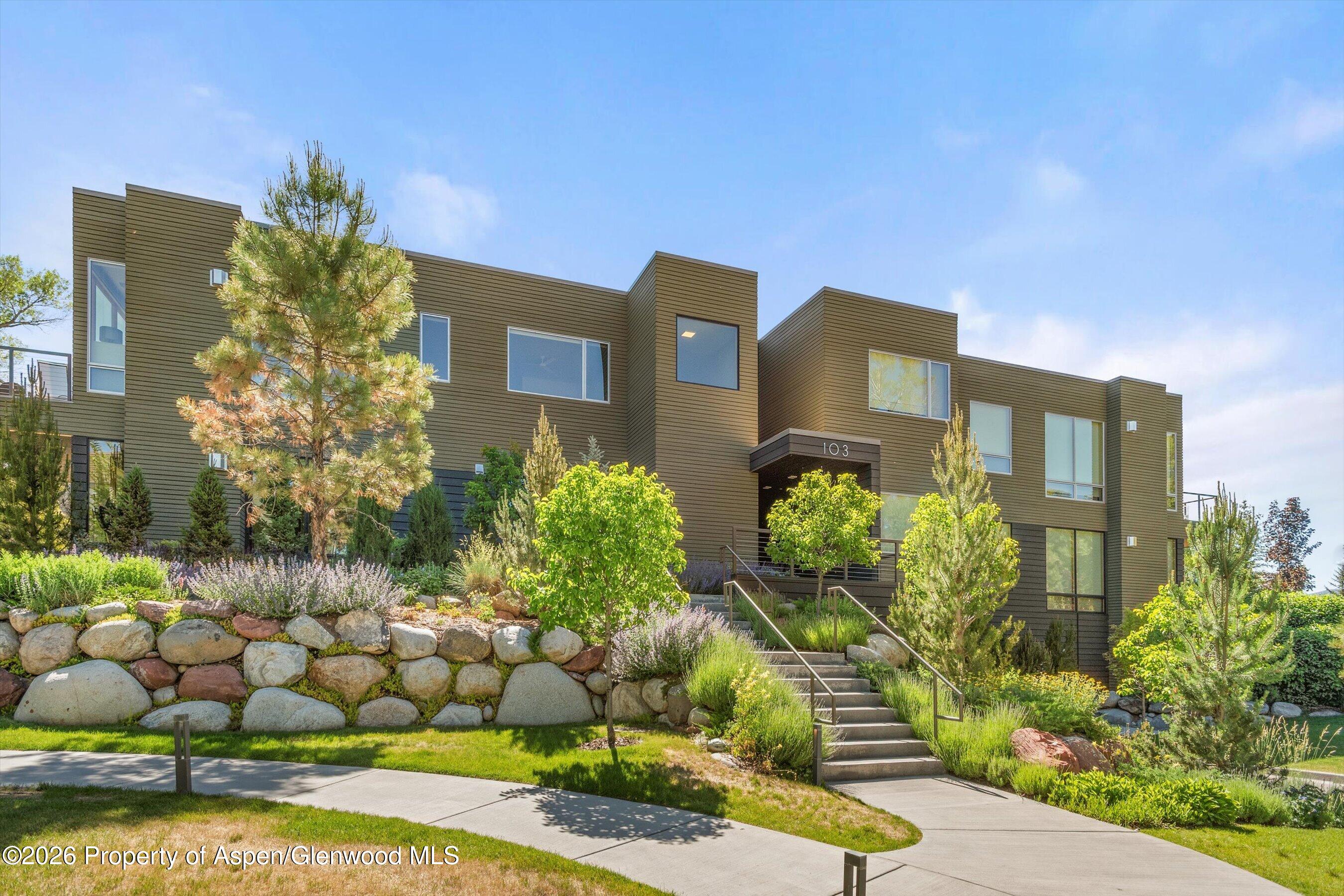 Basalt CO, 103 Willits Way, Unit 201