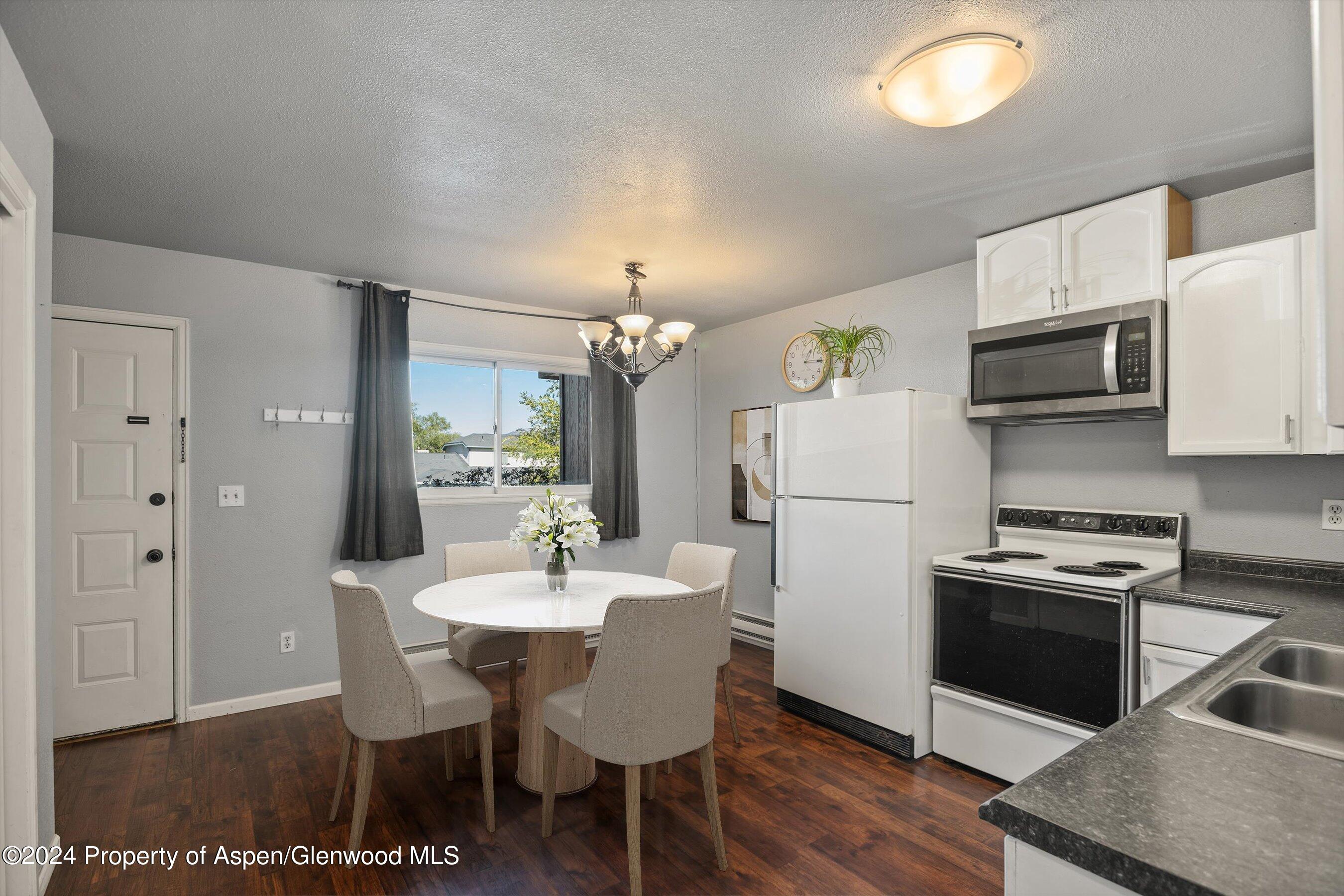 385 S 9th Street Rifle CO 81650