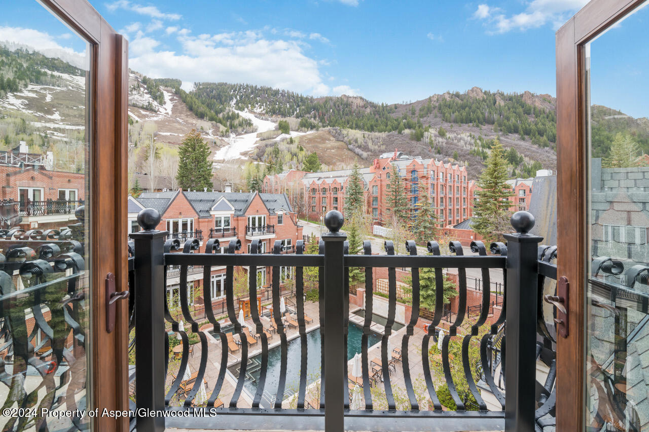 415 E Dean St, Unit 45, Week 35 Aspen CO 81611