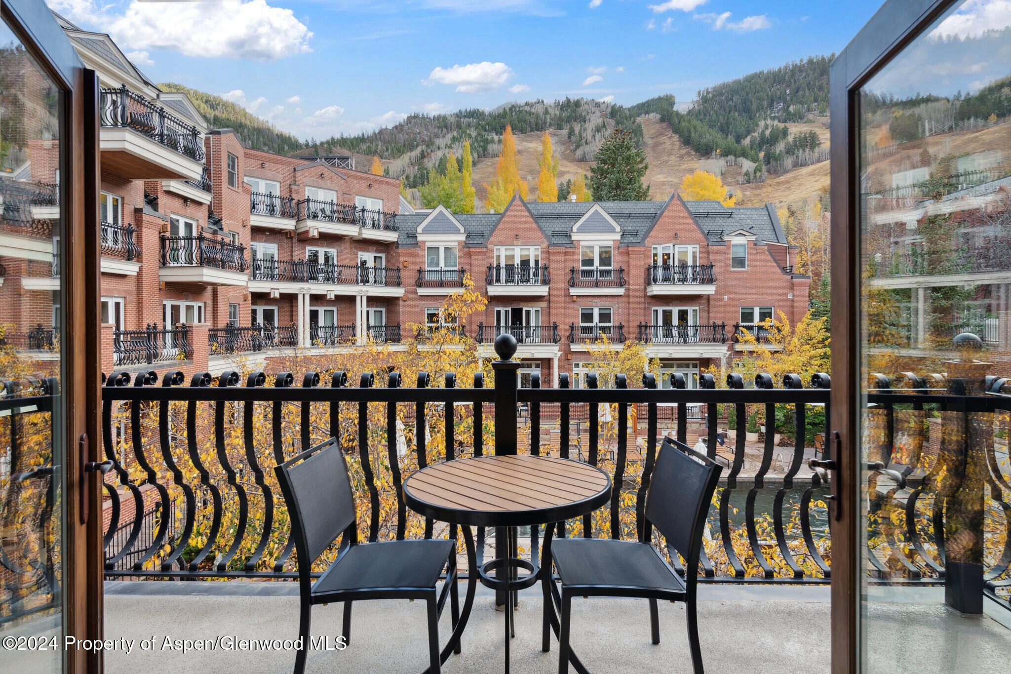 415 E Dean St., Unit 10, Wks 32 & 33 Aspen CO 81611