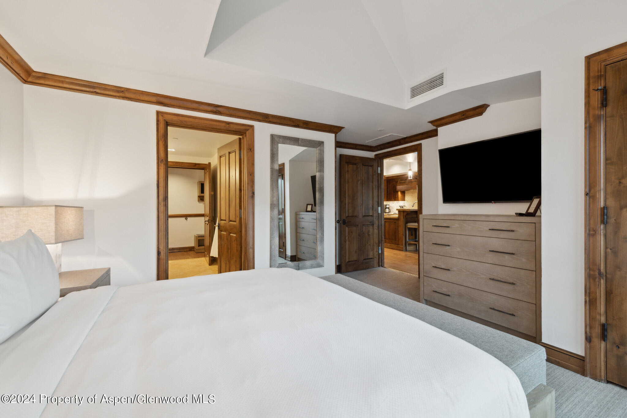 415 E Dean St., Unit 28, Week 34 Aspen CO 81611