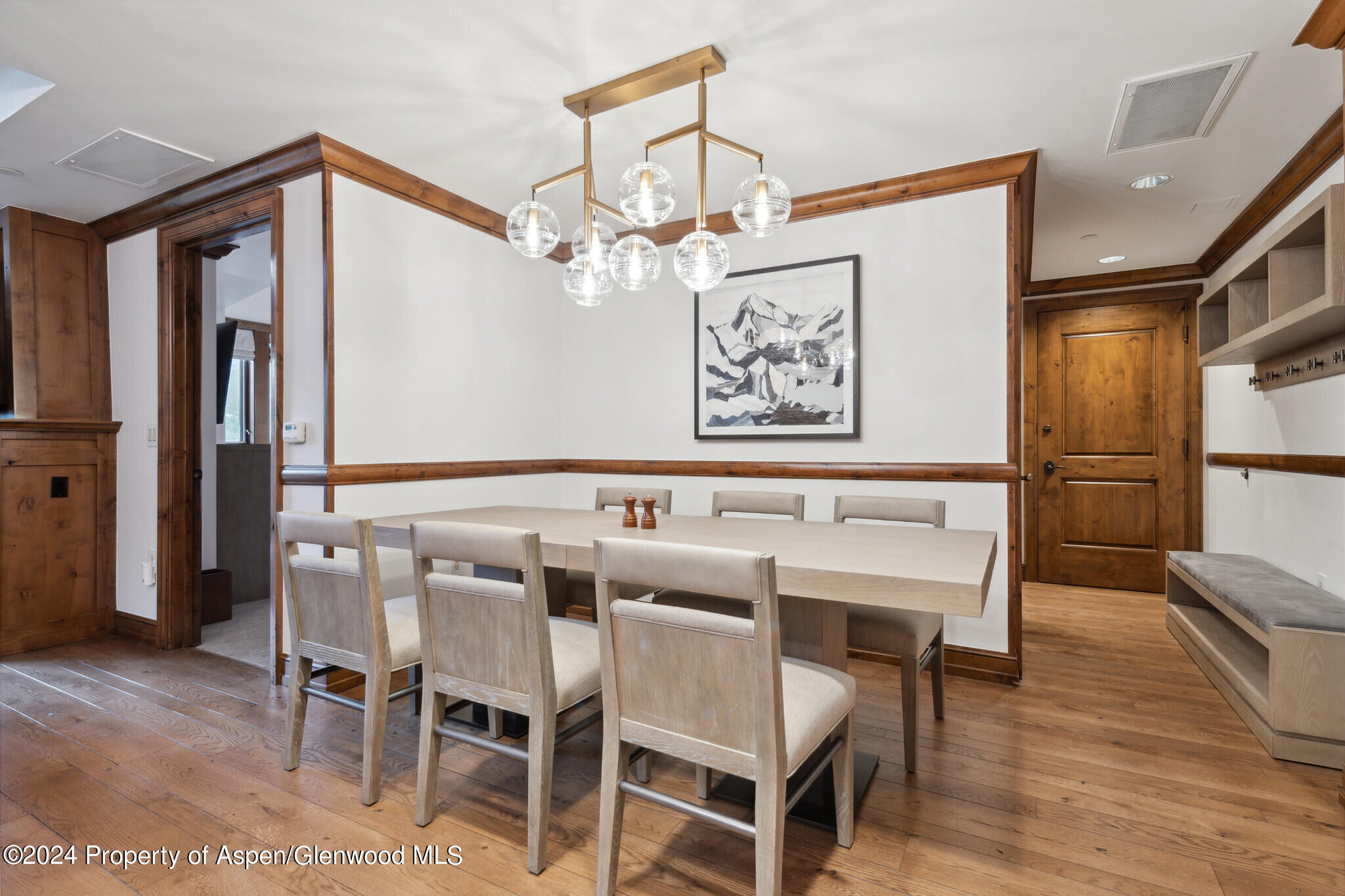 415 E Dean St., Unit 28, Week 34 Aspen CO 81611