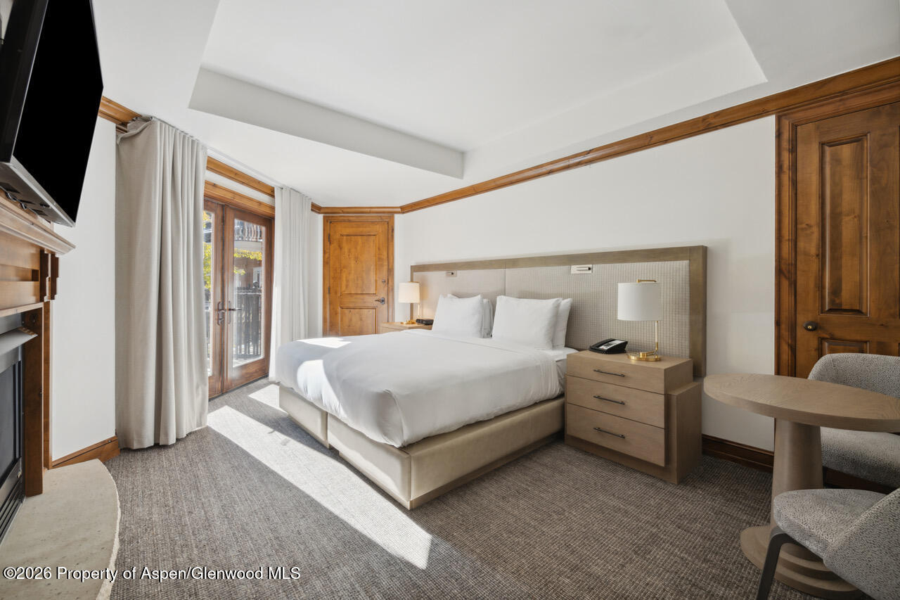 415 E Dean St., Unit 33, Week 32 Aspen CO 81611