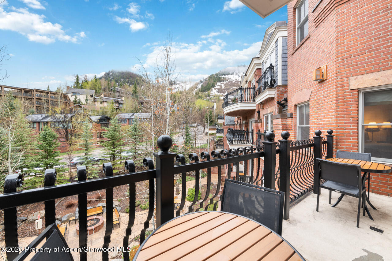 415 E Dean St., Unit 33, Week 32 Aspen CO 81611