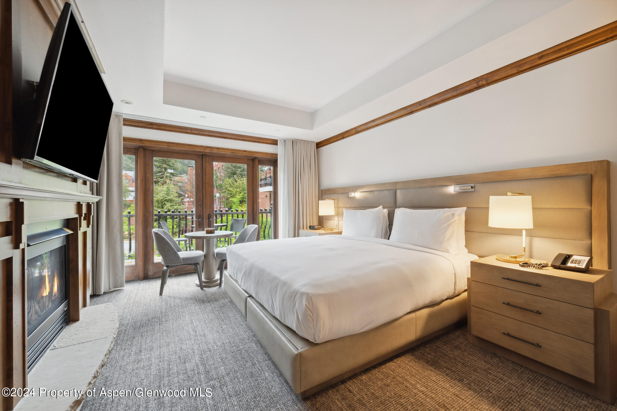 415 E Dean St., Unit 22, Week 32 Aspen CO 81611