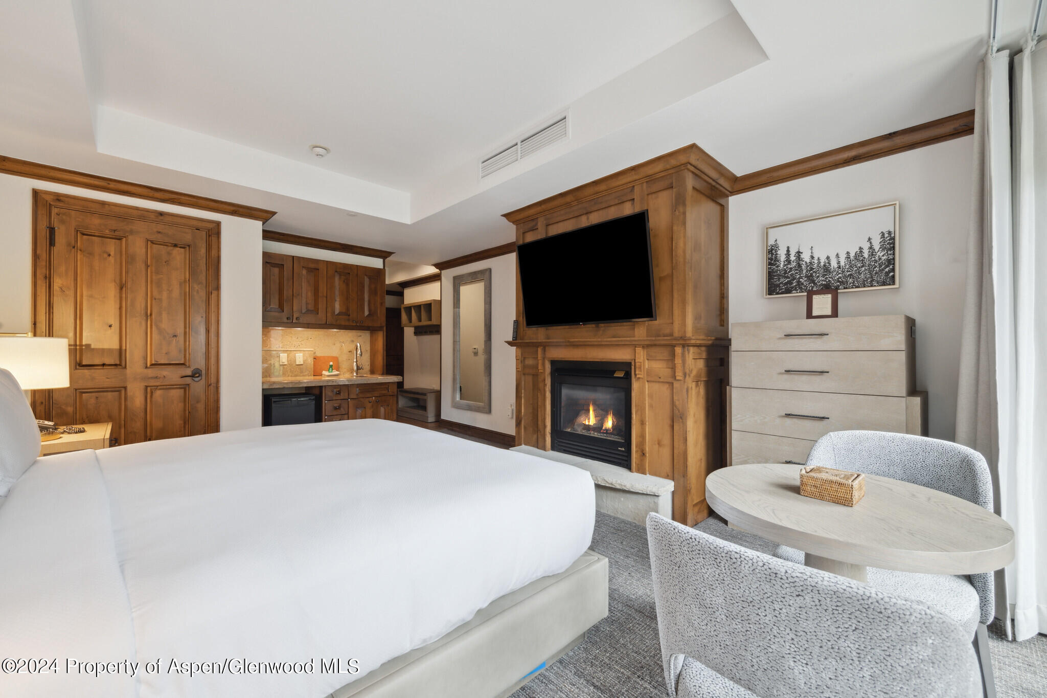 415 E Dean St., Unit 22, Week 32 Aspen CO 81611