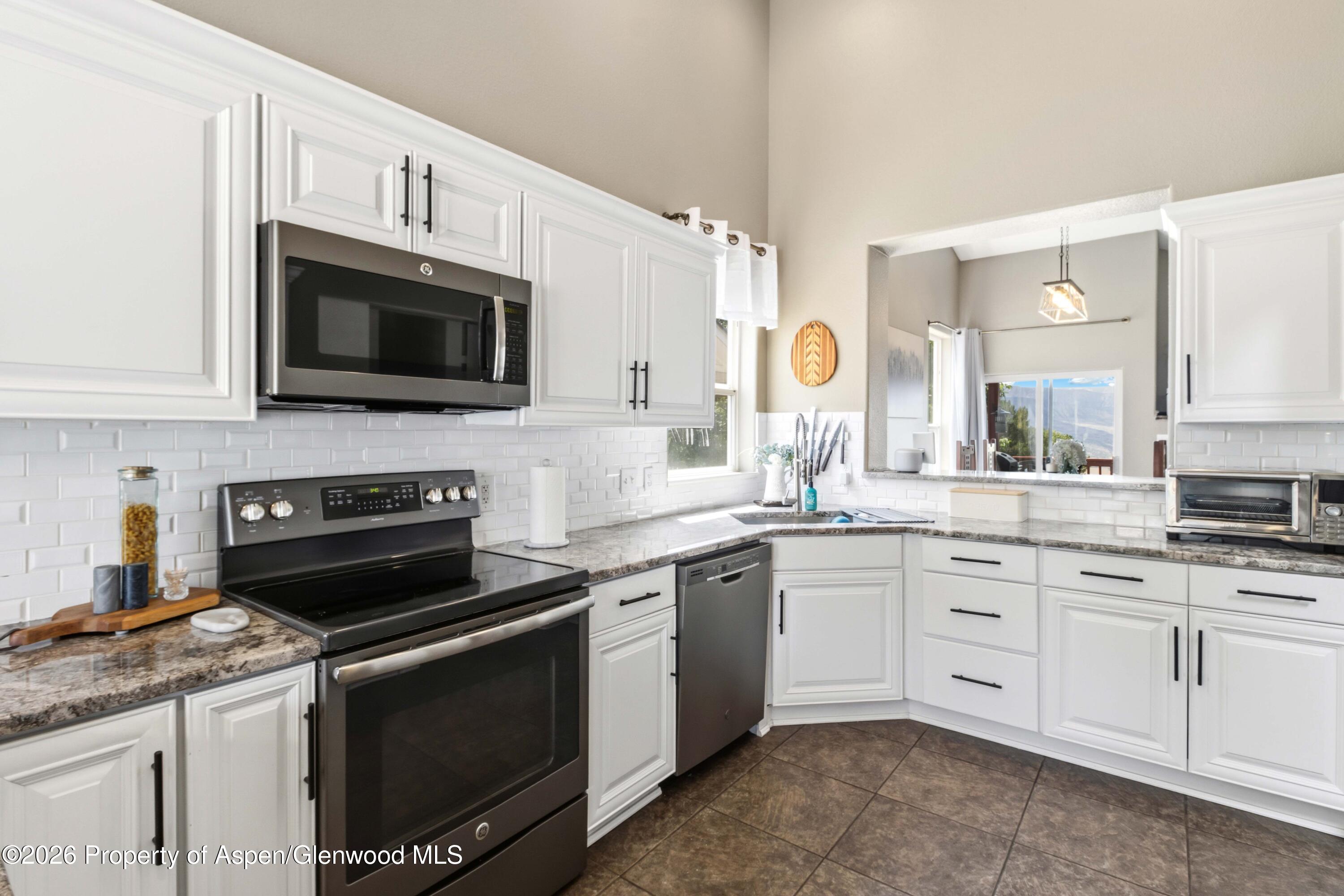 28 N Ridge Court Parachute CO 81635