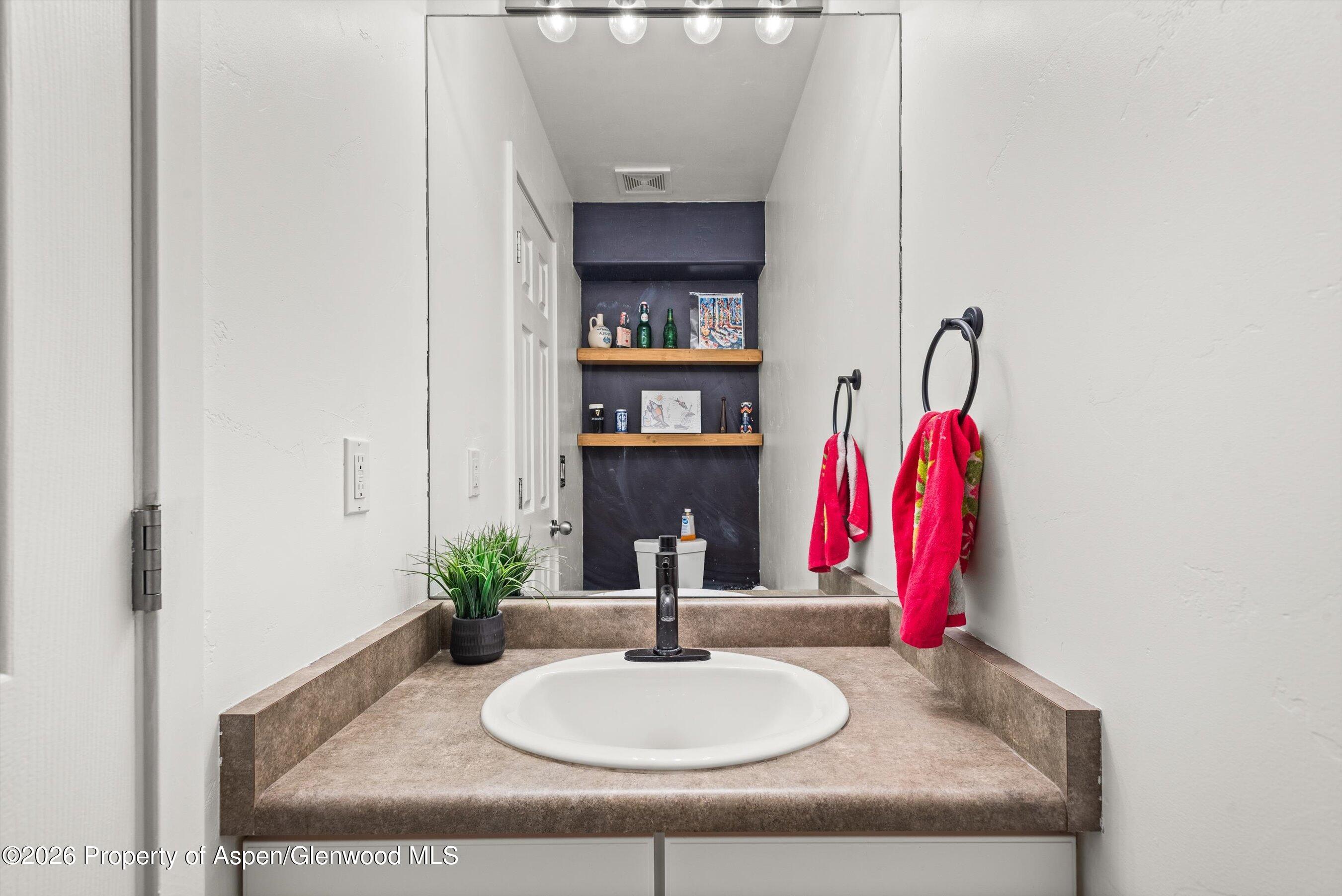 895 Main Street Carbondale CO 81623