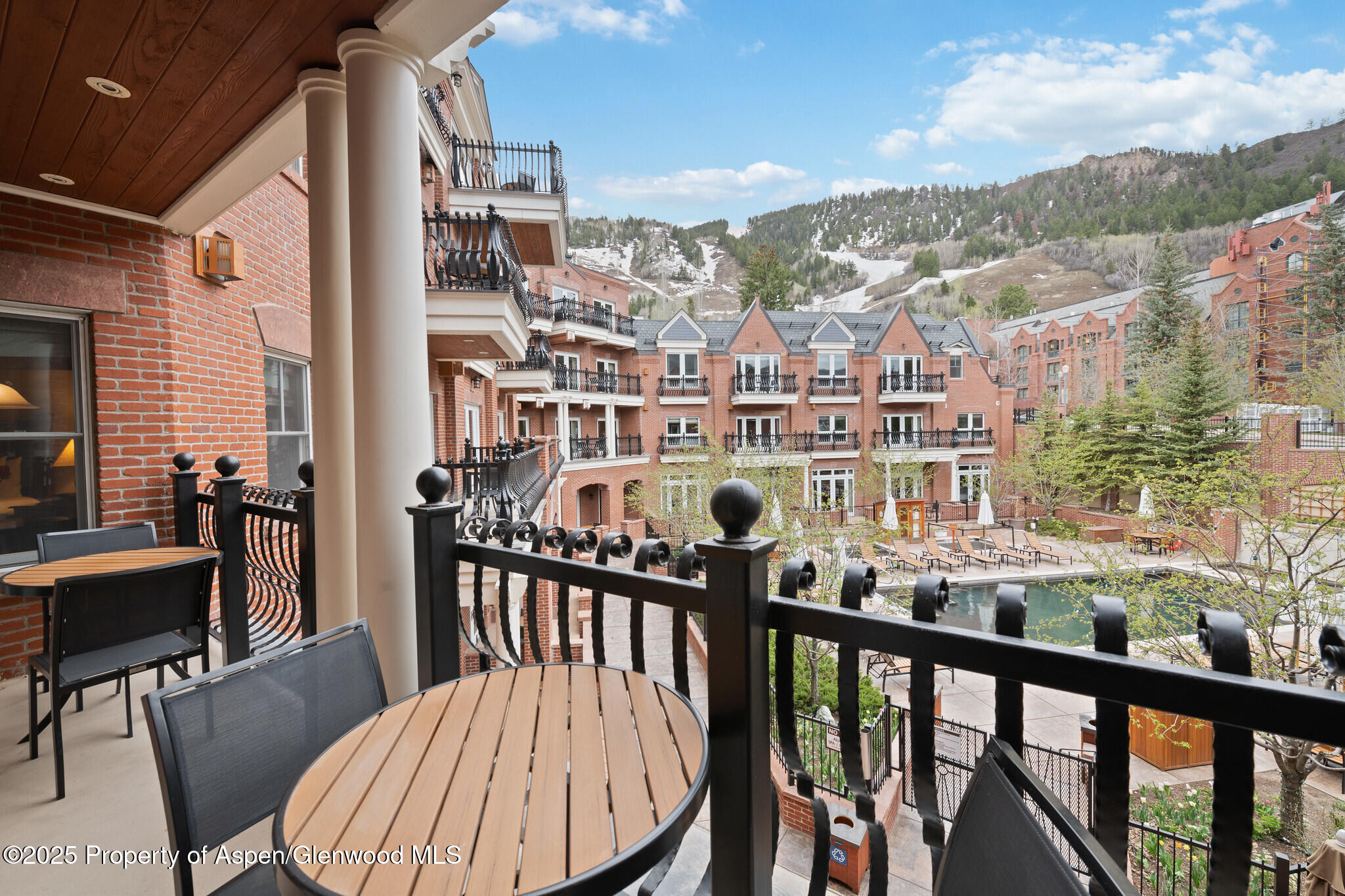 415 E Dean St., Unit 20, Week 27 Aspen CO 81611