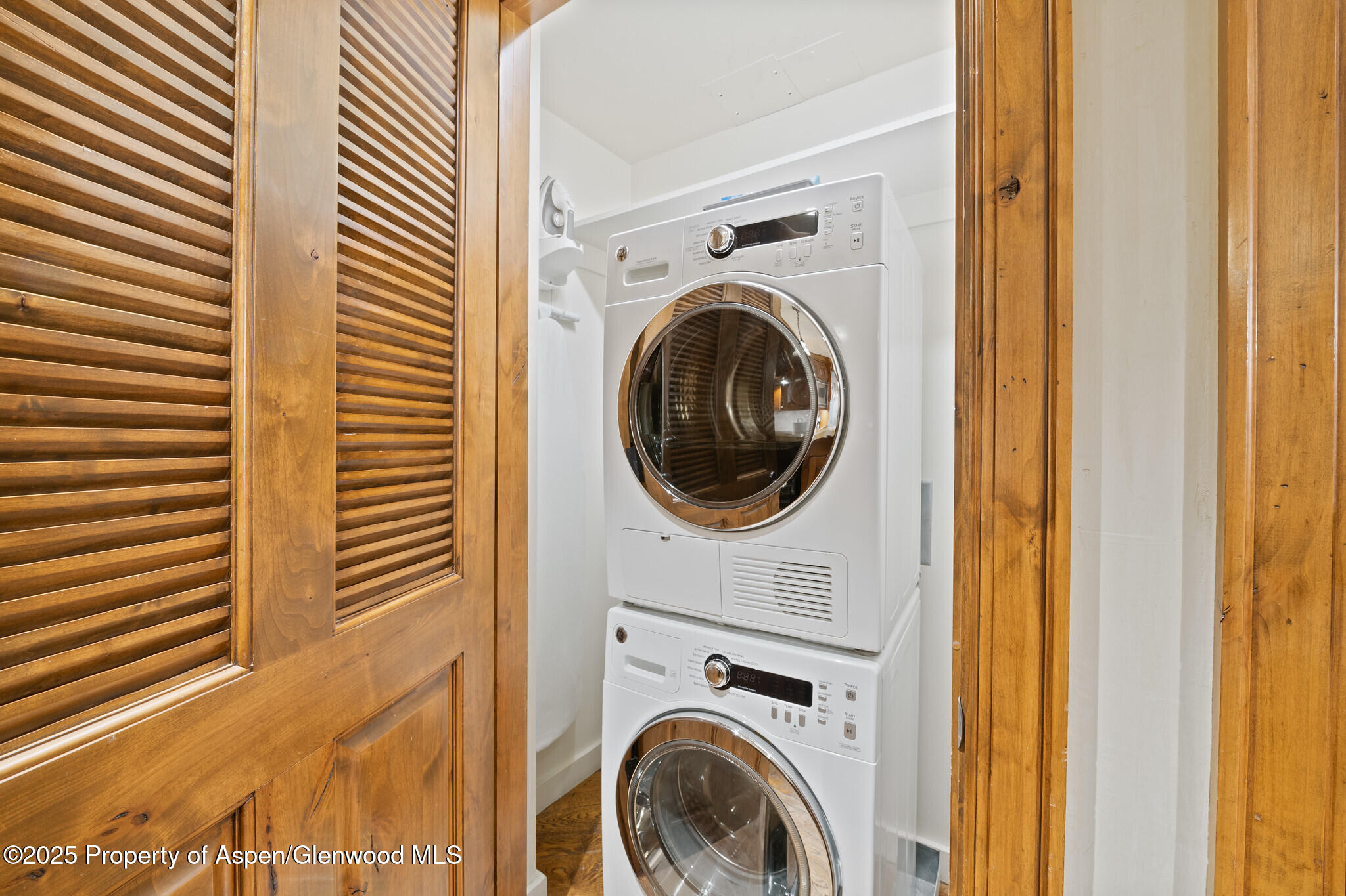 415 E Dean St., Unit 20, Week 27 Aspen CO 81611