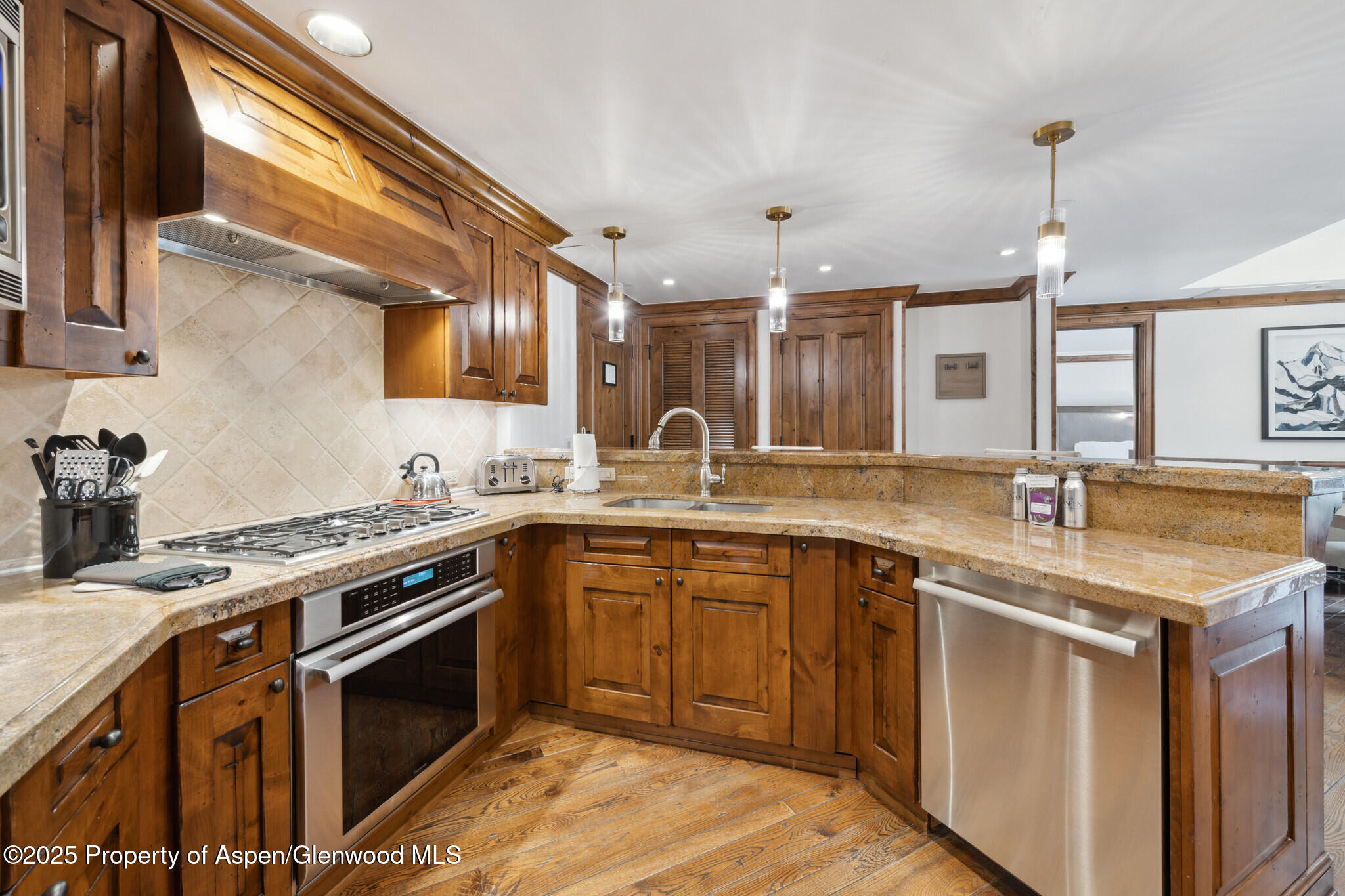 415 E Dean St., Unit 20, Week 27 Aspen CO 81611