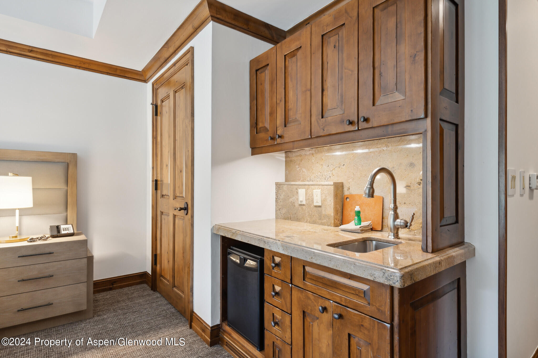 415 E Dean Street, Unit 22, Week 32 Aspen CO 81611