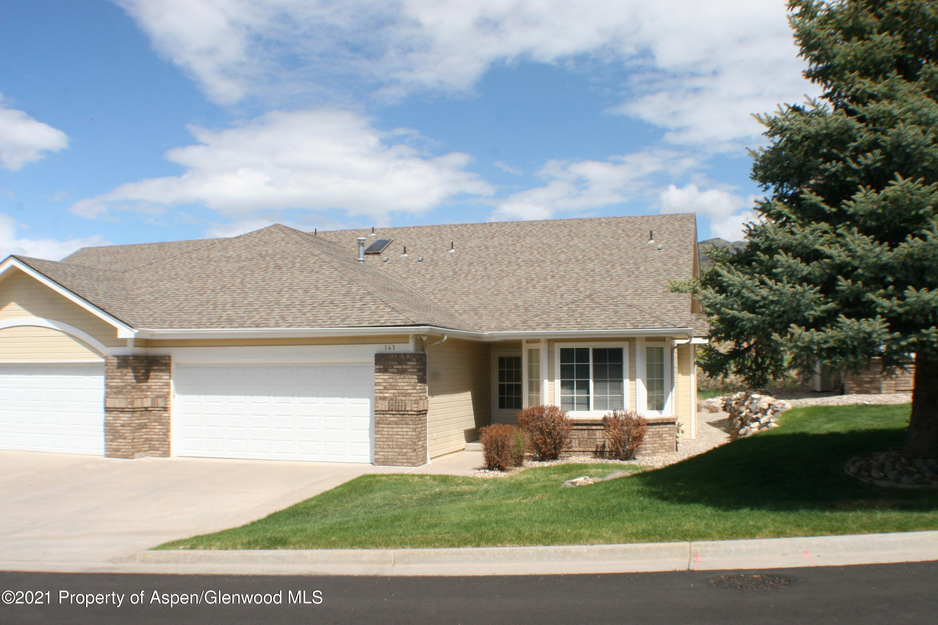 141 S Ridge Court Parachute CO 81635