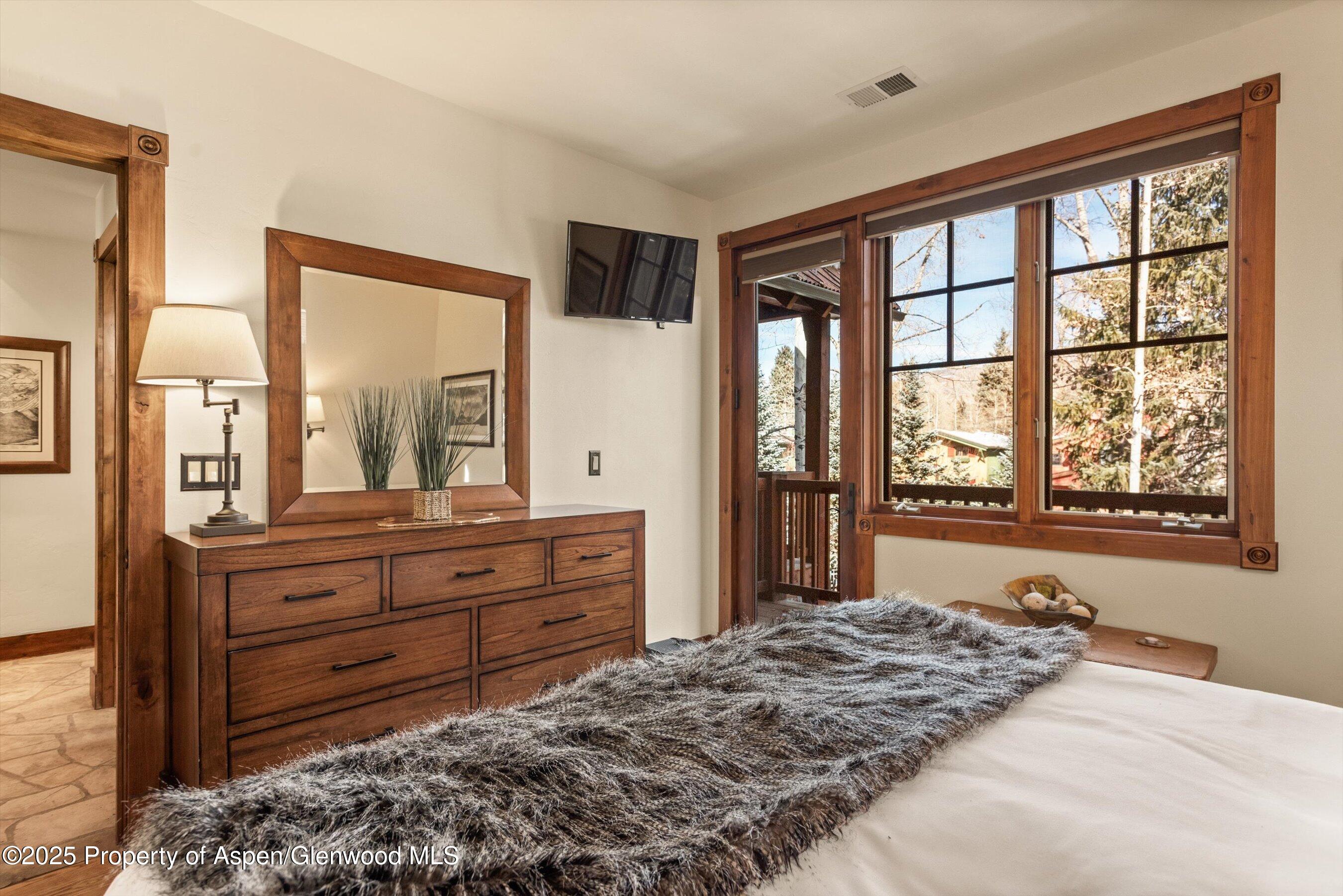 503 W Main Street Aspen CO 81611