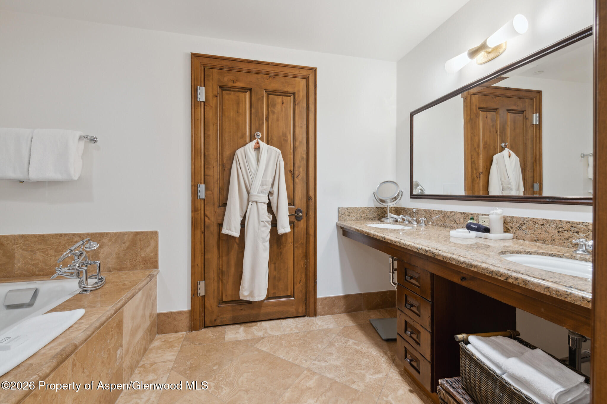 415 E Dean St, Unit 29, Week 5 Aspen CO 81611