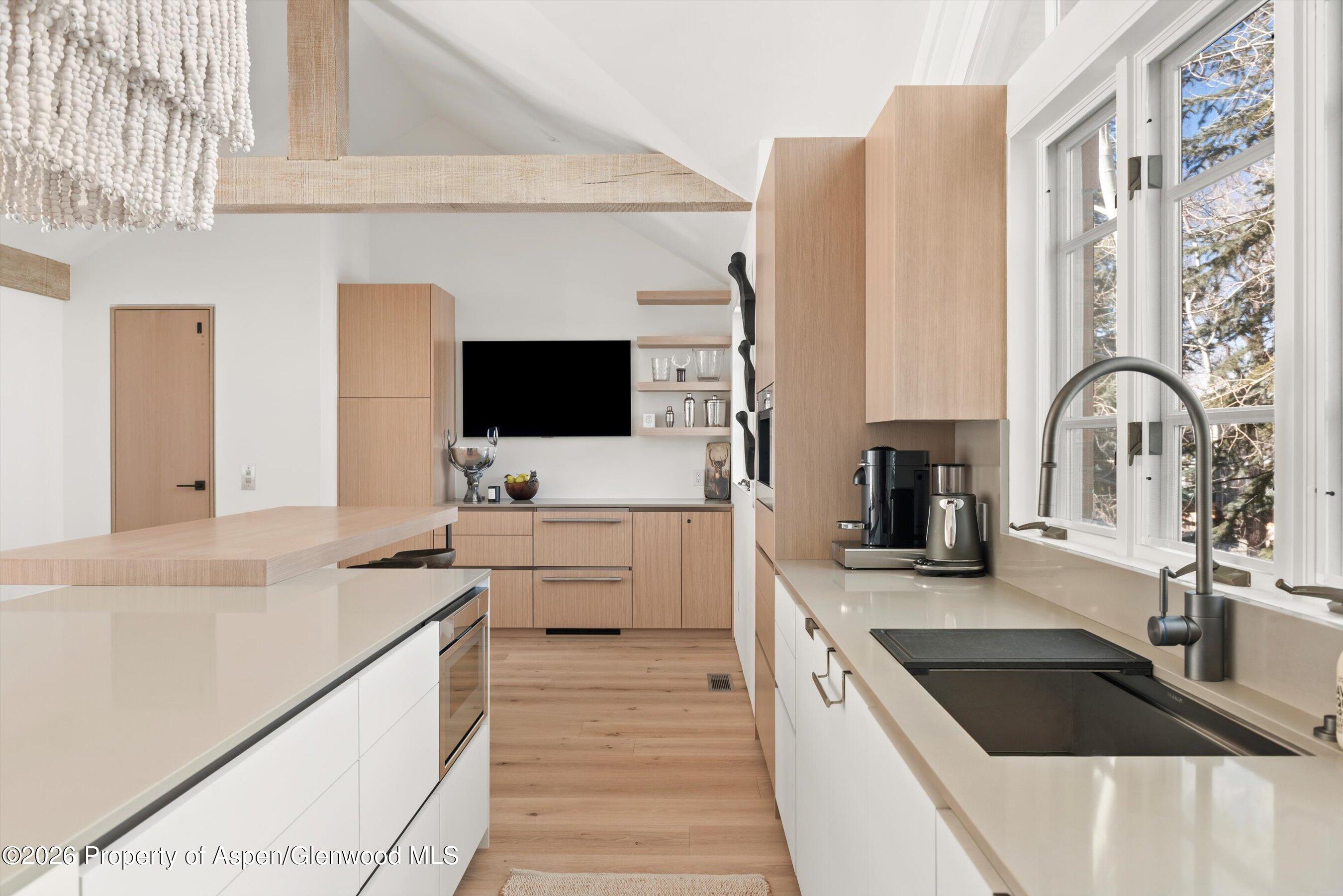 825 E Cooper Avenue Aspen CO 81611