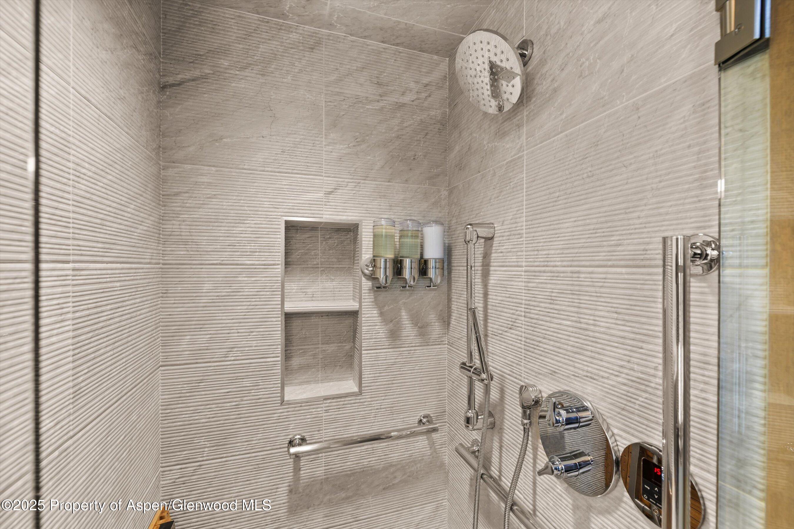 122 W Main Street Aspen CO 81611