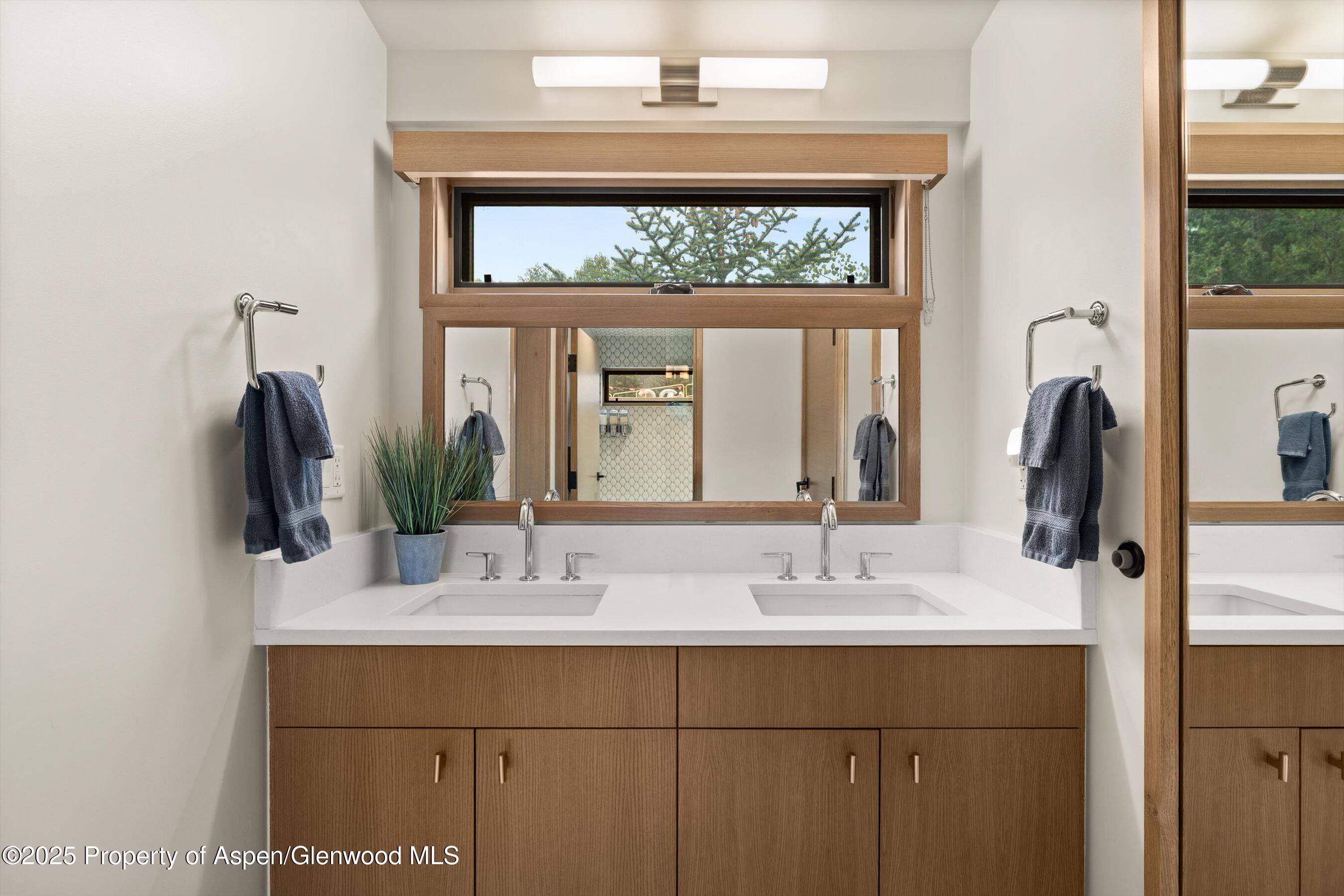 122 W Main Street Aspen CO 81611