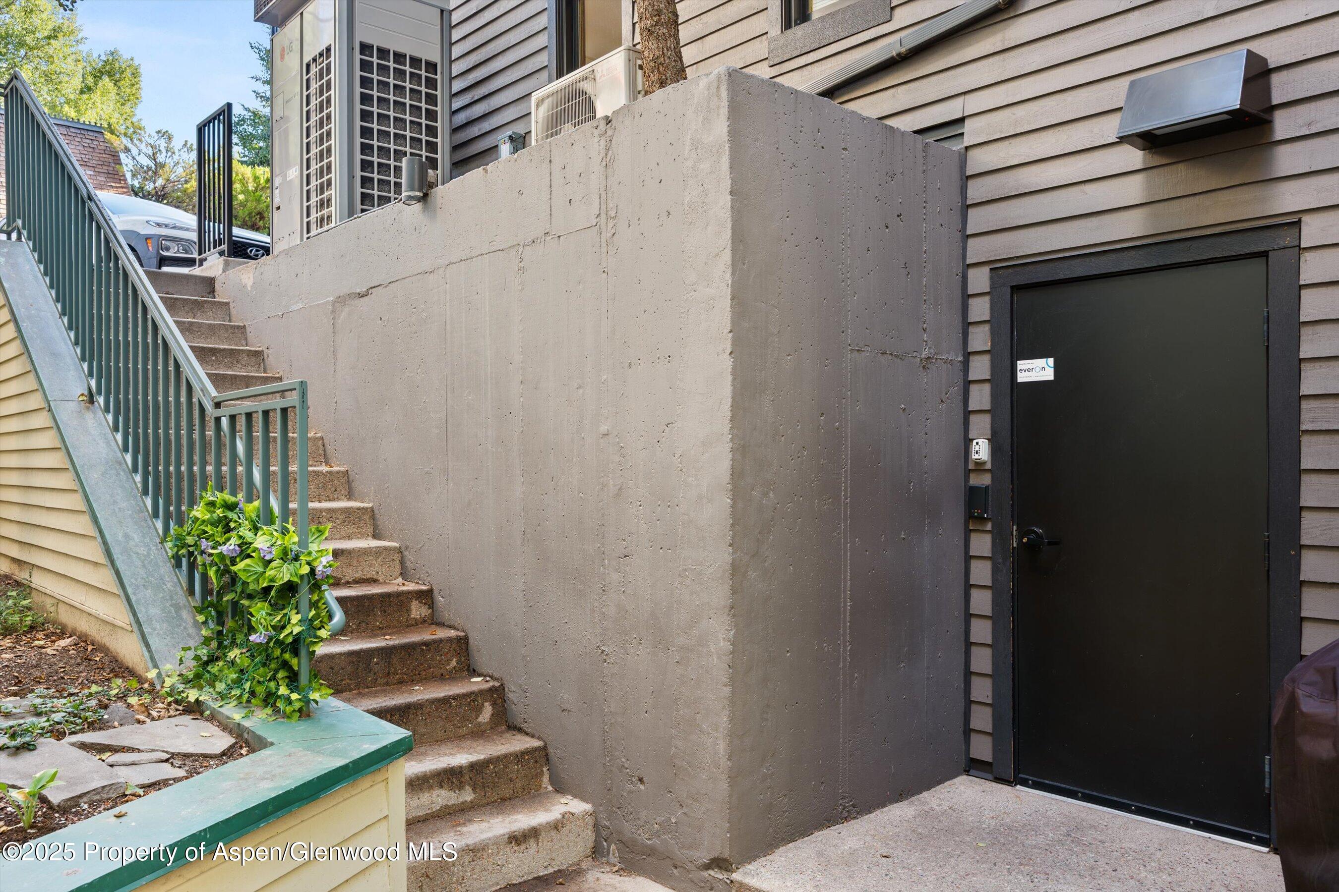 122 W Main Street Aspen CO 81611